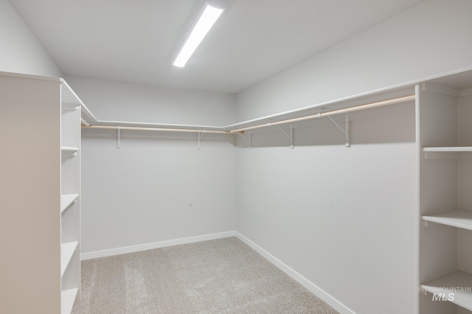 2991 N Bowknot Lake Ave.