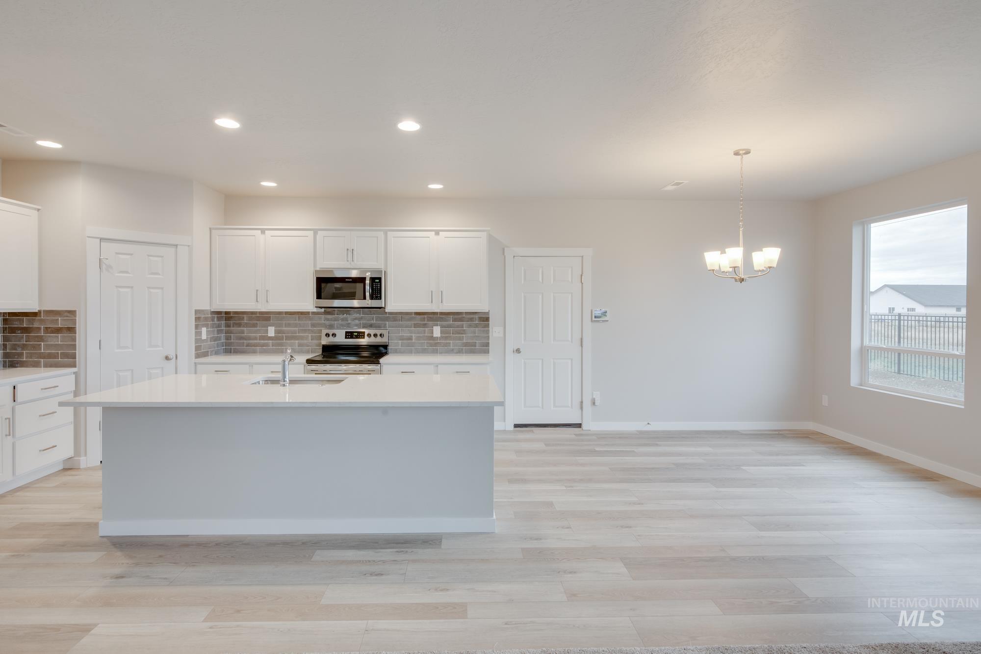 2991 N Bowknot Lake Ave.