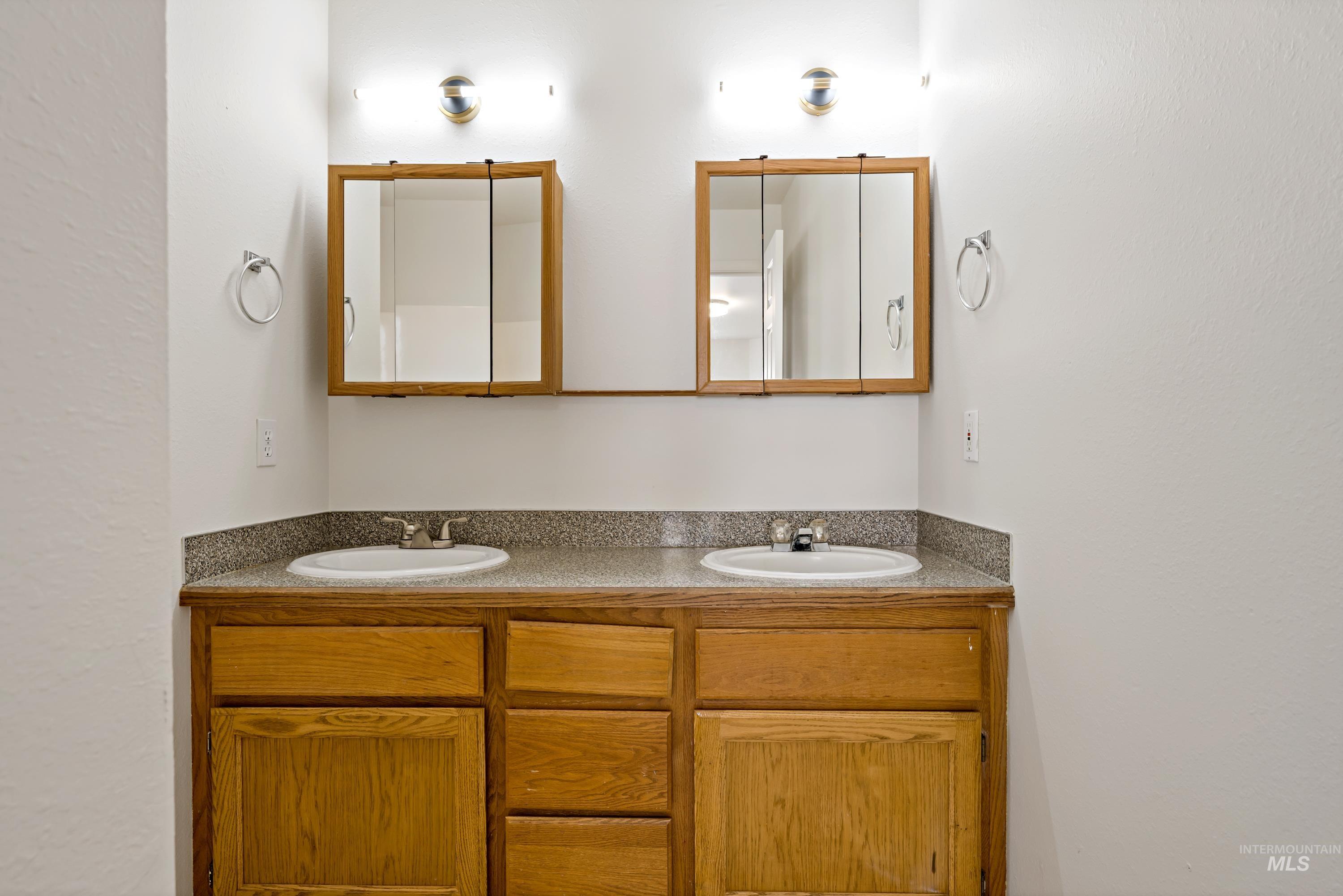 2455 S Sea Pines Place