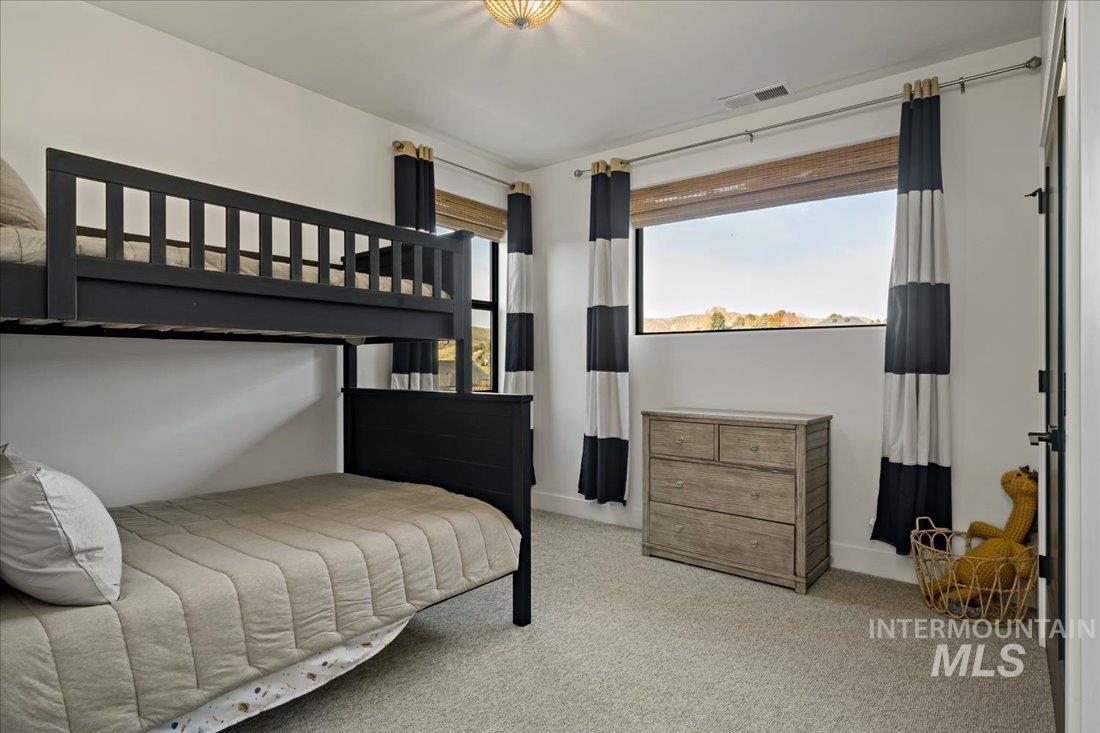 8440 W Sparks Lake Dr