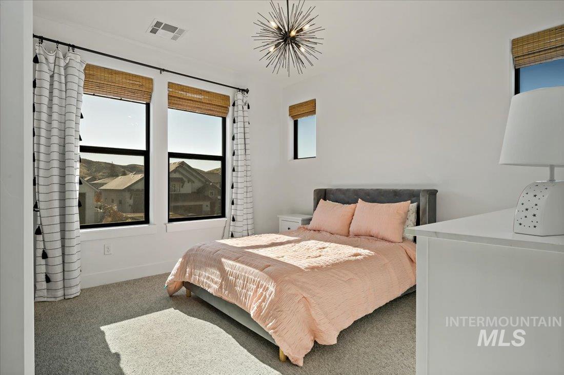 8440 W Sparks Lake Dr