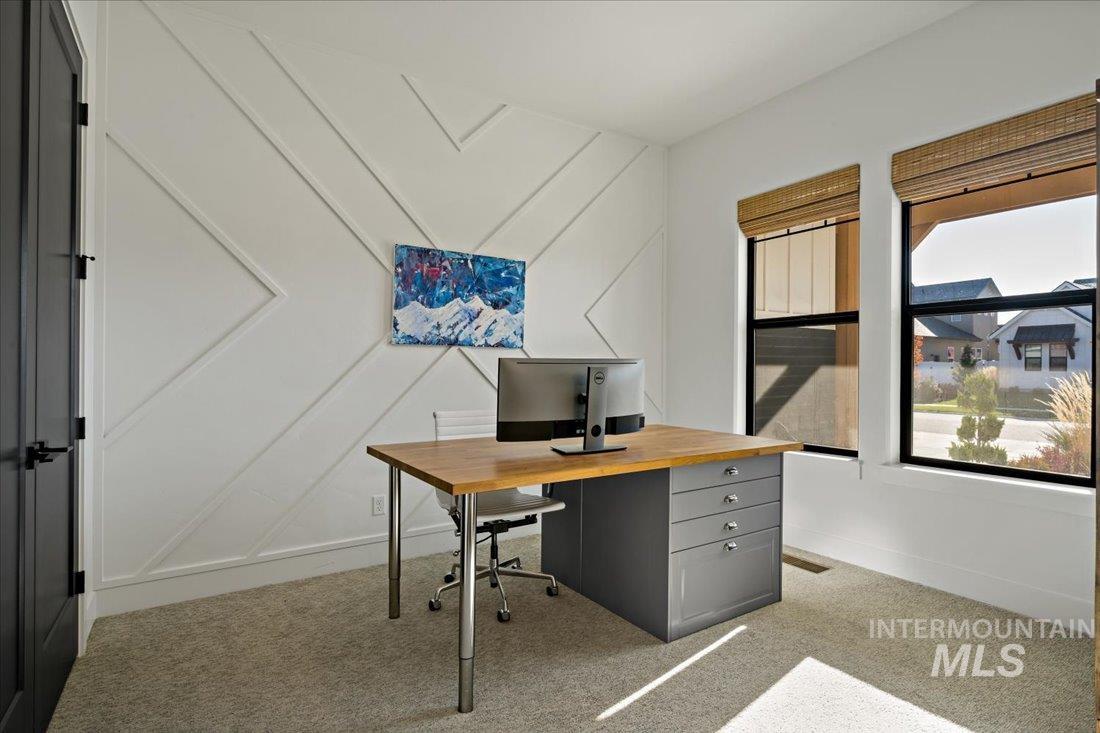 8440 W Sparks Lake Dr