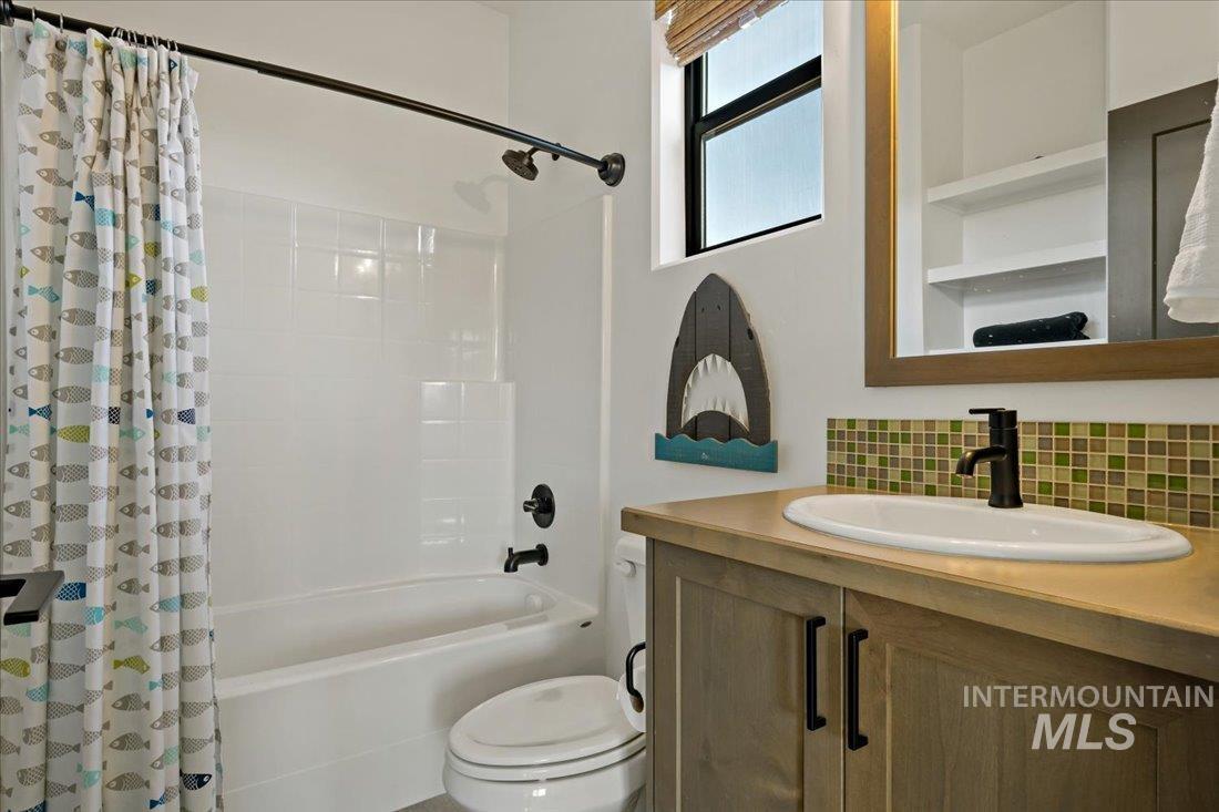 8440 W Sparks Lake Dr