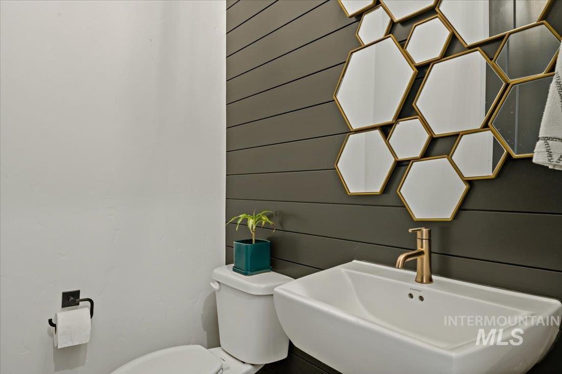 8440 W Sparks Lake Dr