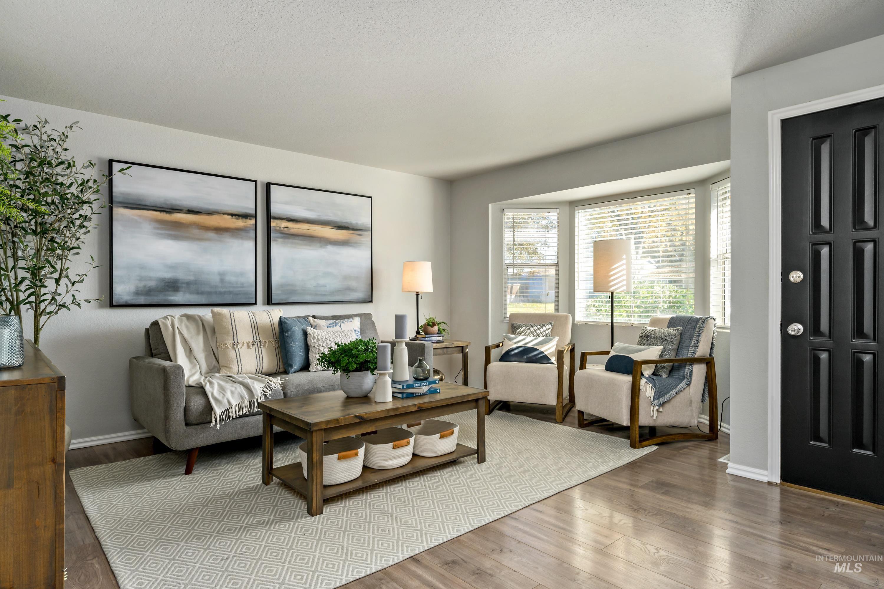 2731 N Welford Place