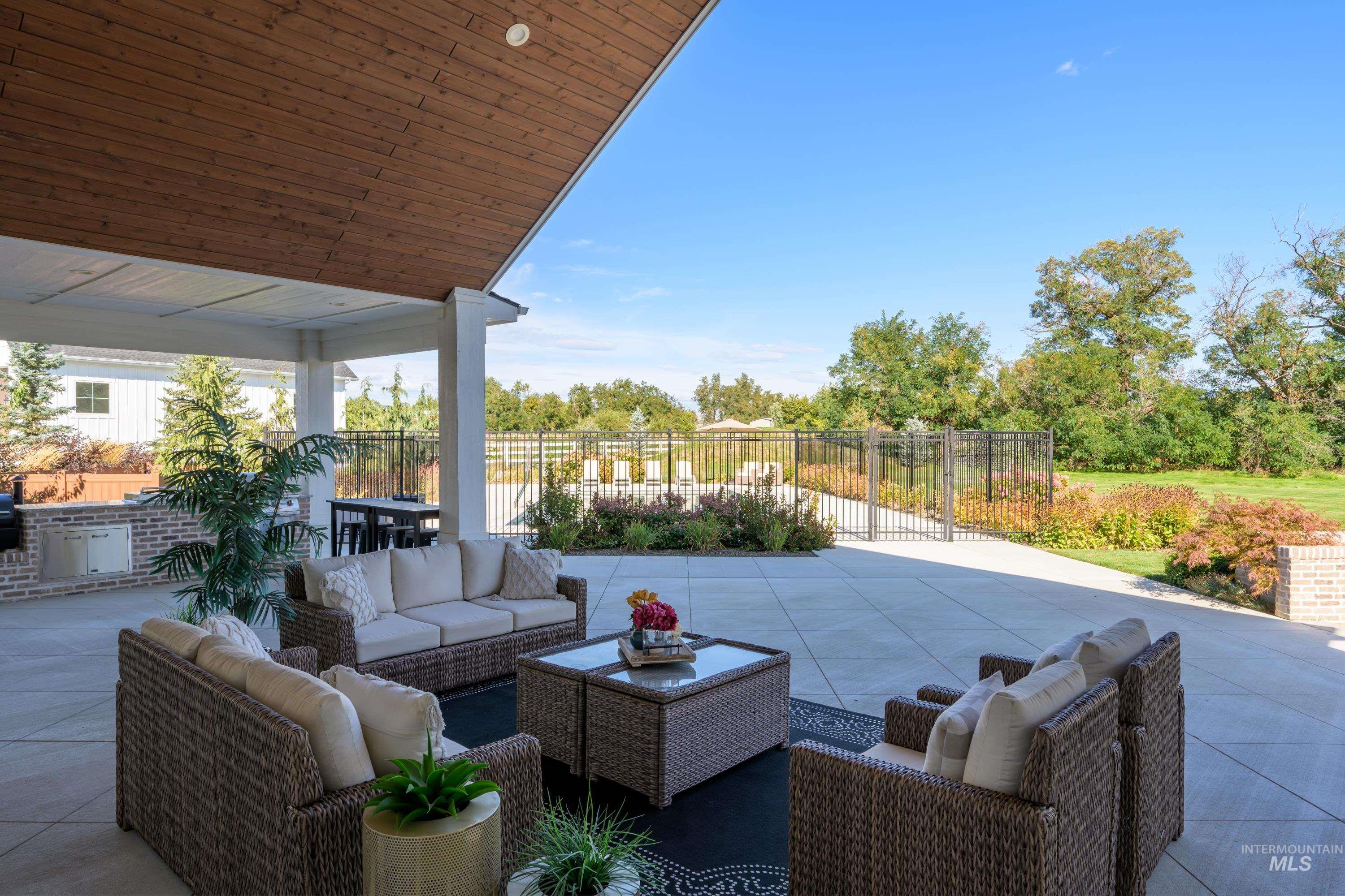 2288 N. Locksley Way