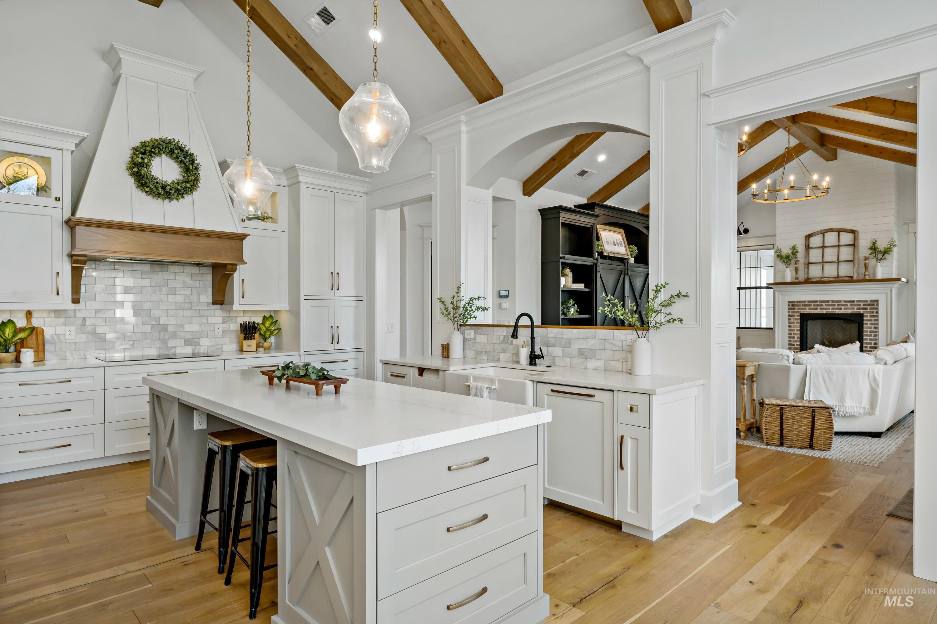 2288 N. Locksley Way