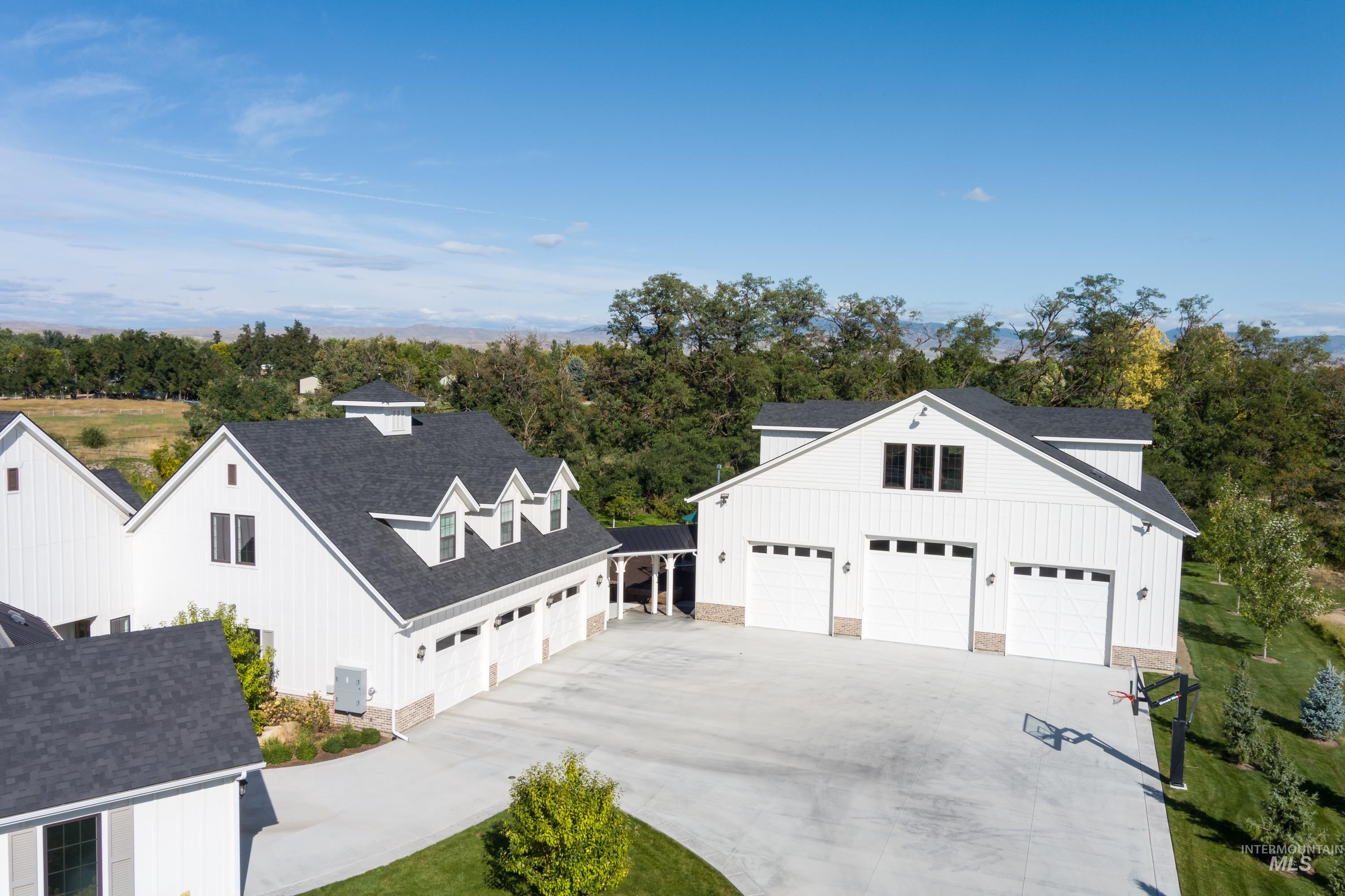 2288 N. Locksley Way