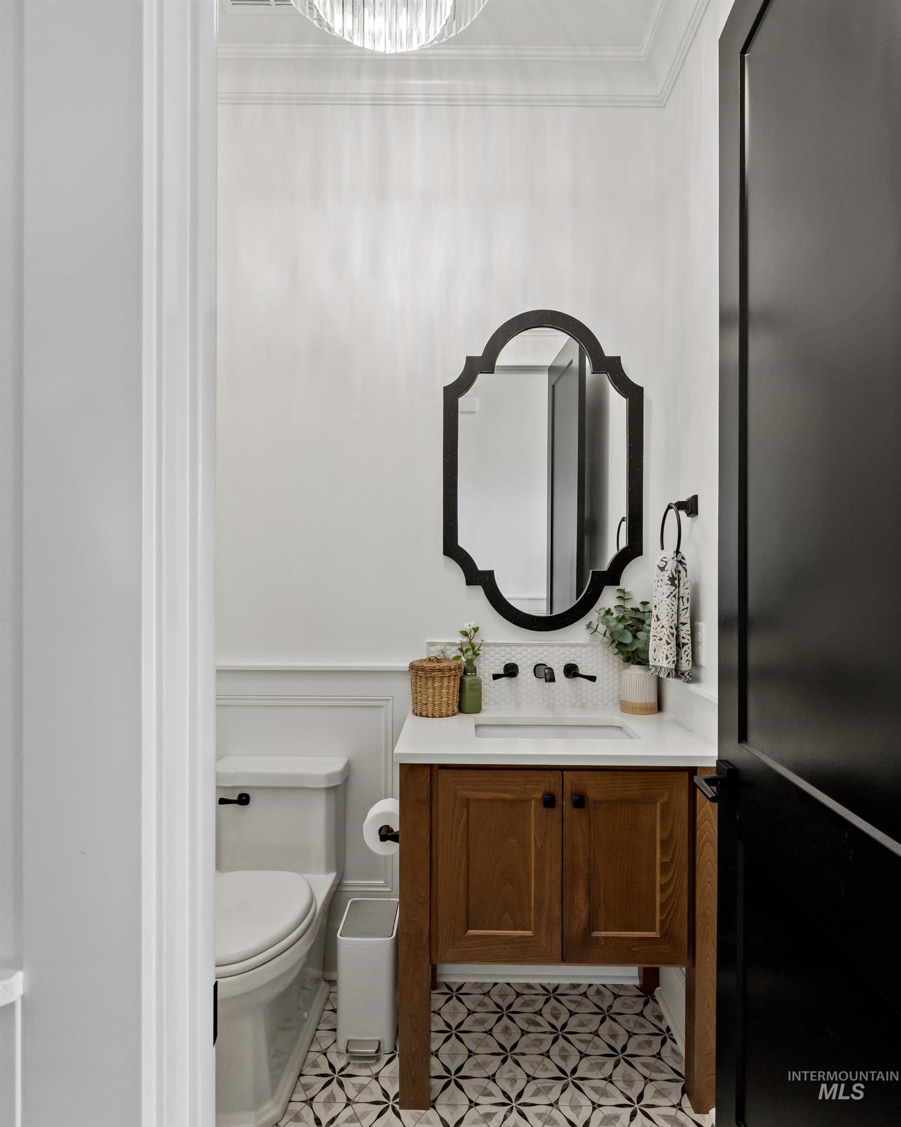 2288 N. Locksley Way