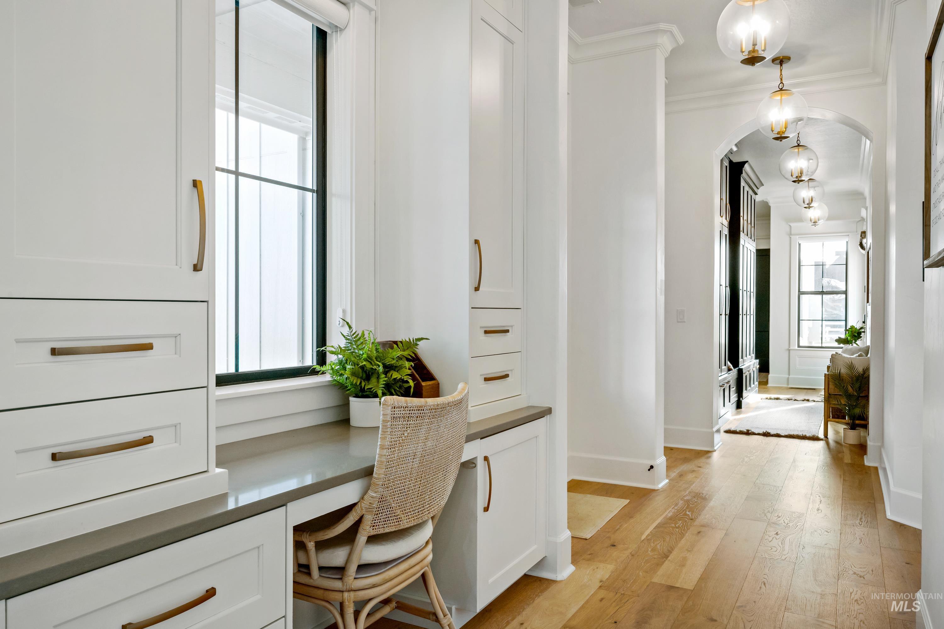 2288 N. Locksley Way