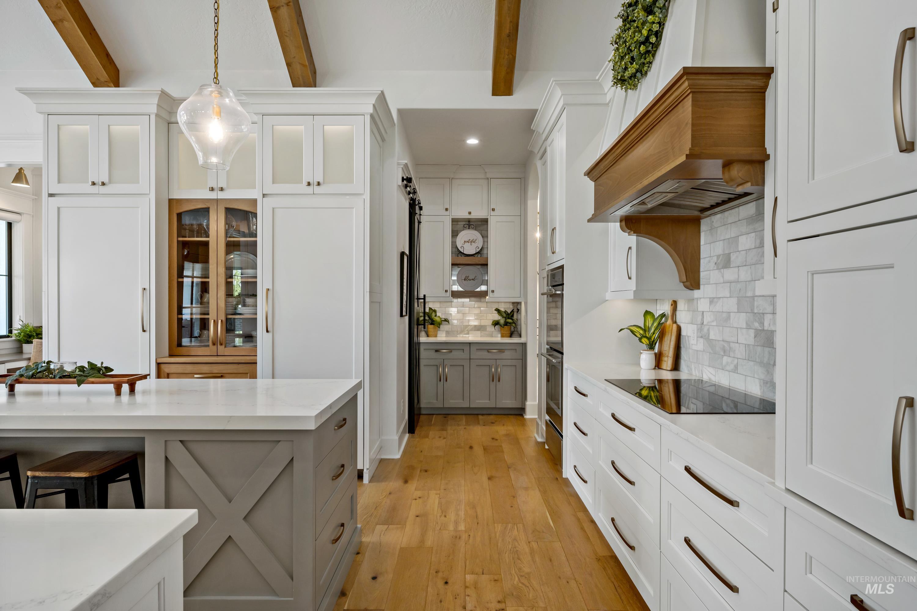 2288 N. Locksley Way