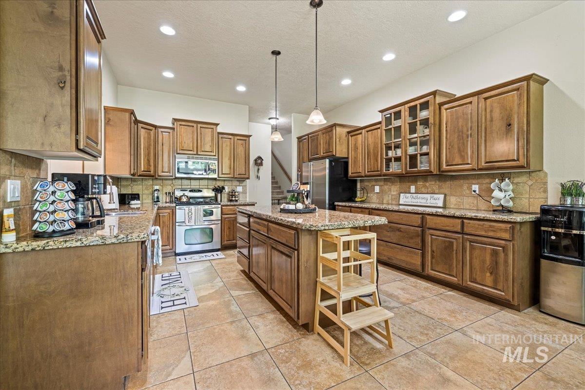 2850 S Garibaldi Ave