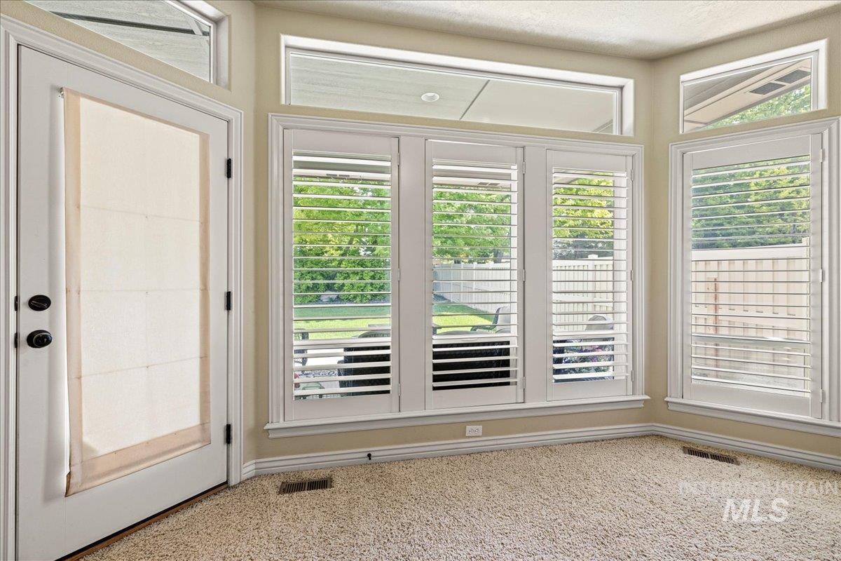 2850 S Garibaldi Ave