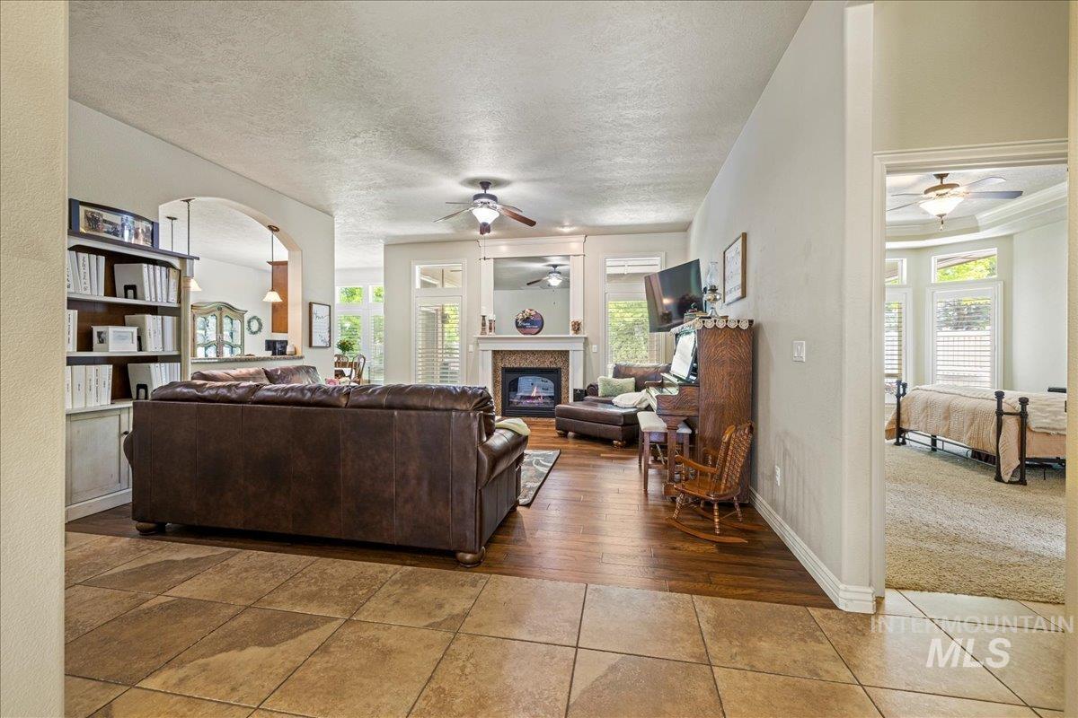 2850 S Garibaldi Ave