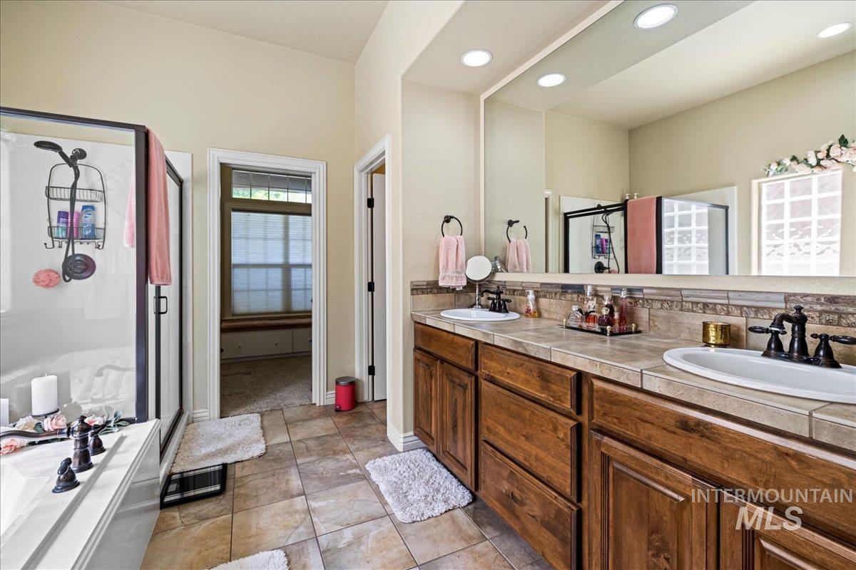 2850 S Garibaldi Ave