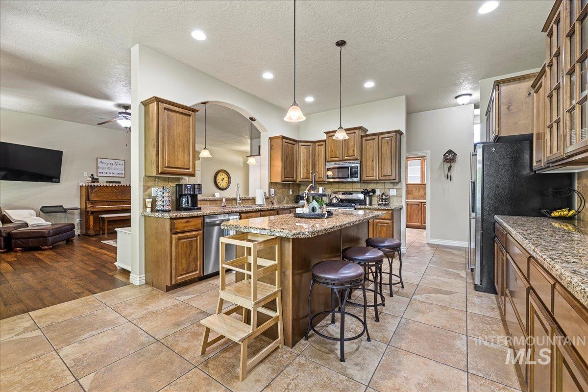 2850 S Garibaldi Ave