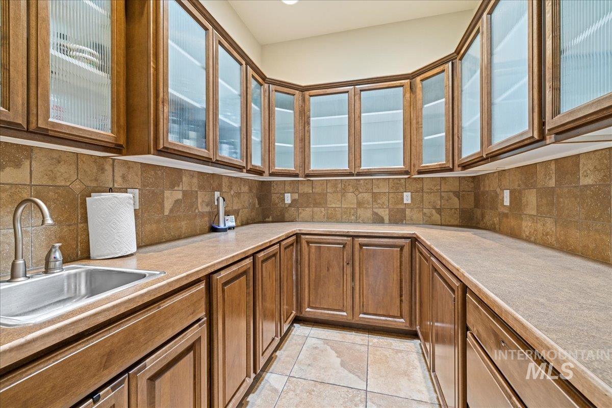 2850 S Garibaldi Ave