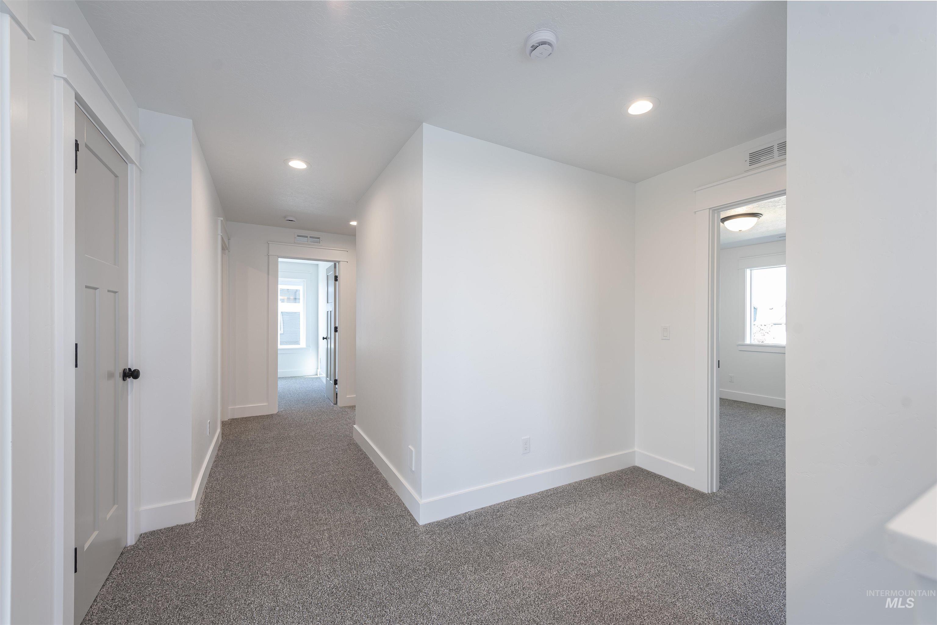 6129 S. Ballerina Ave.