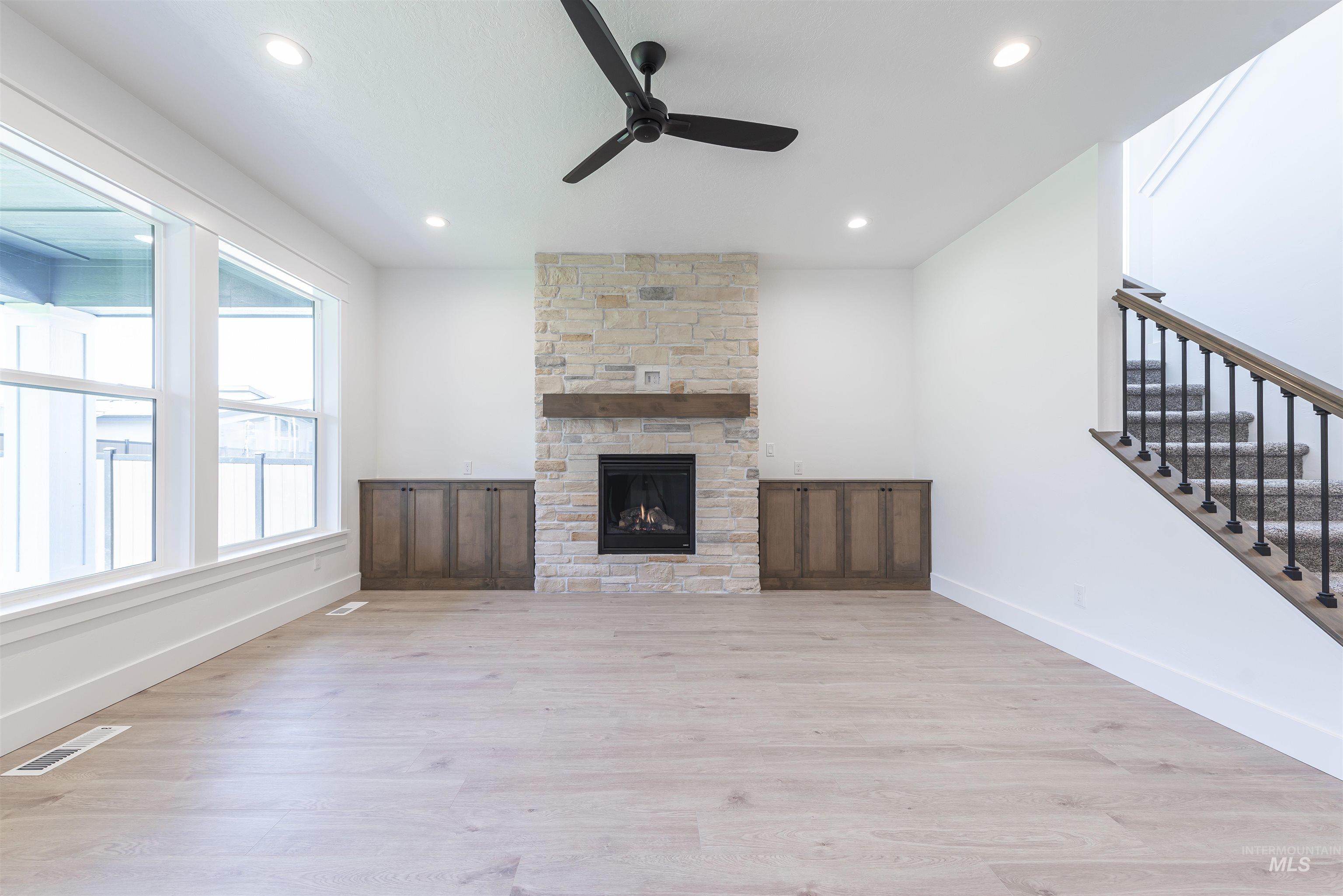 6129 S. Ballerina Ave.