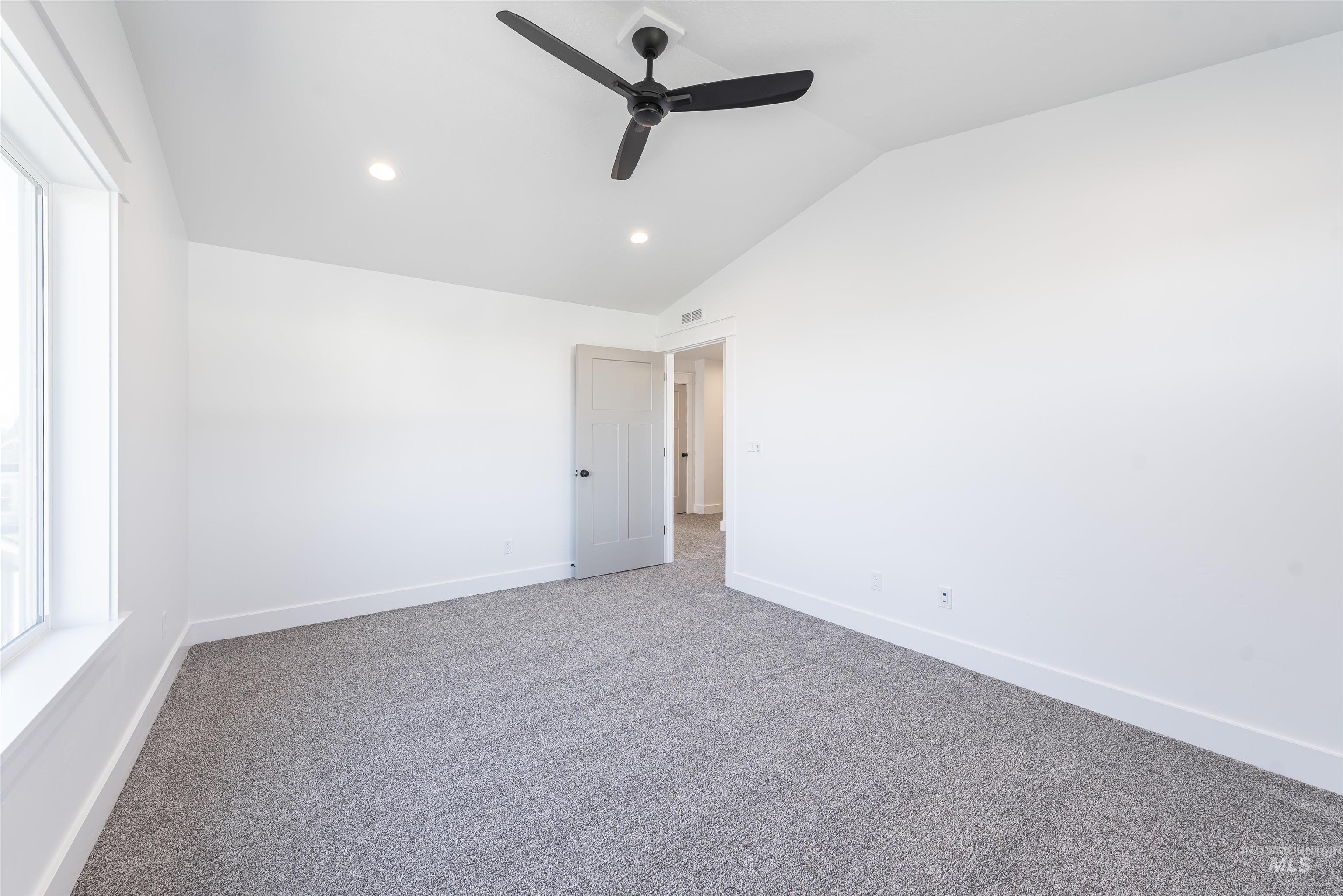 6129 S. Ballerina Ave.