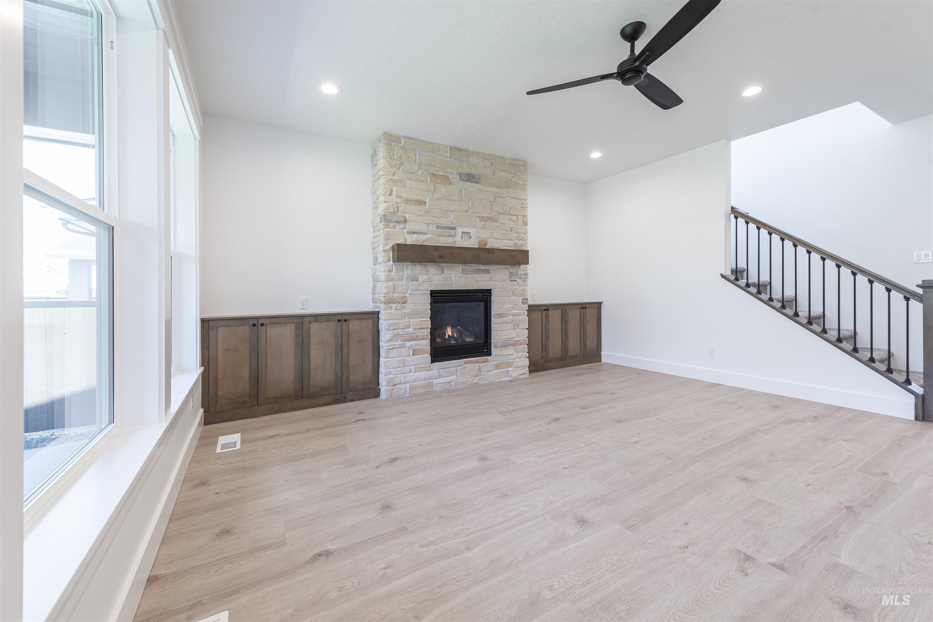 6129 S. Ballerina Ave.