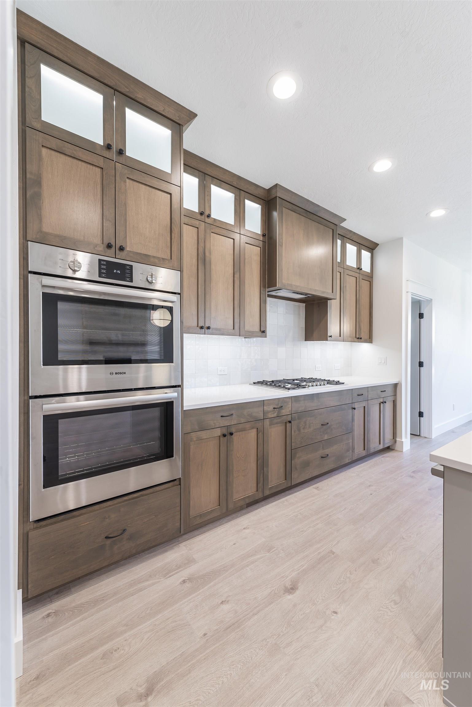 6129 S. Ballerina Ave.