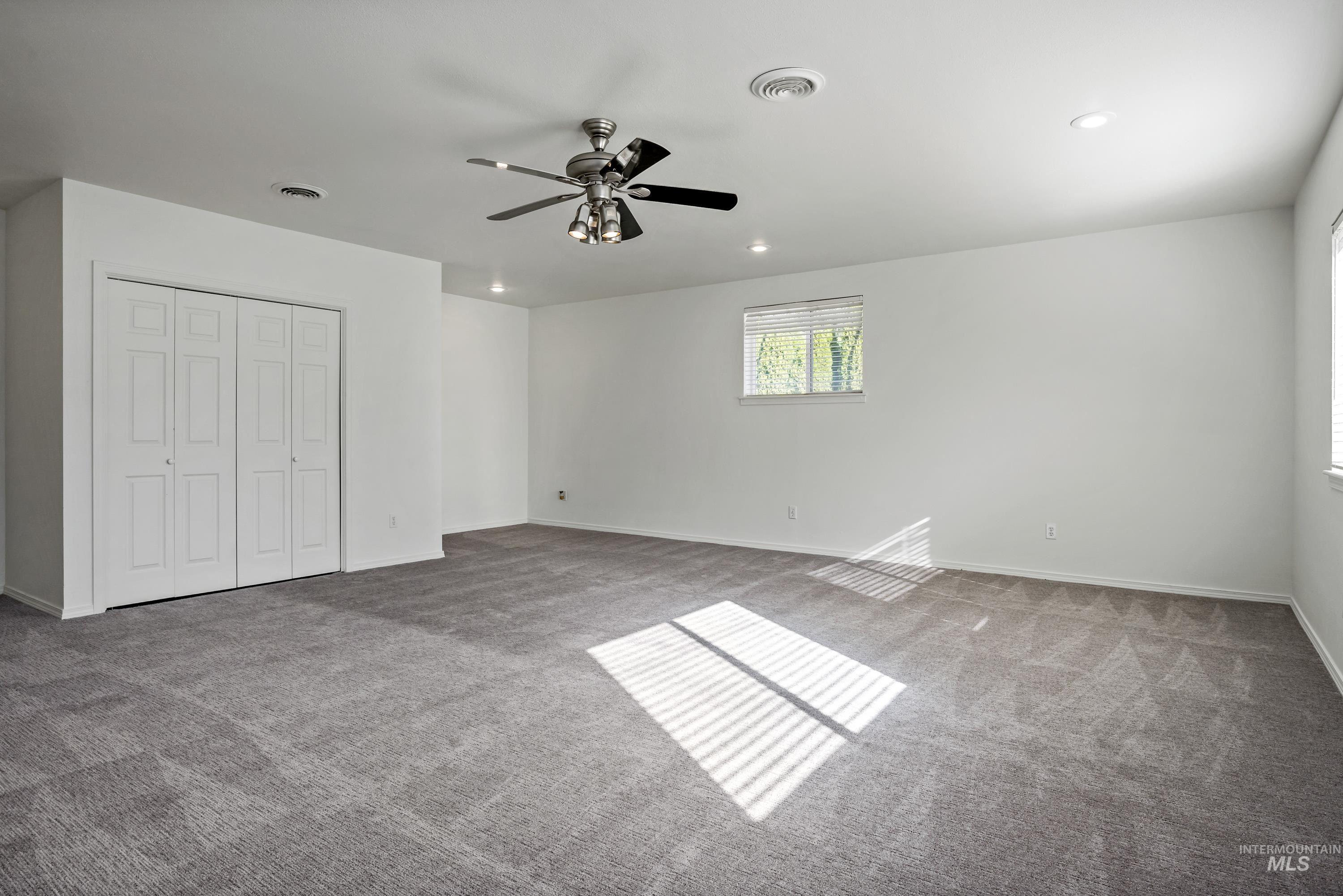3317 N Acre Lane