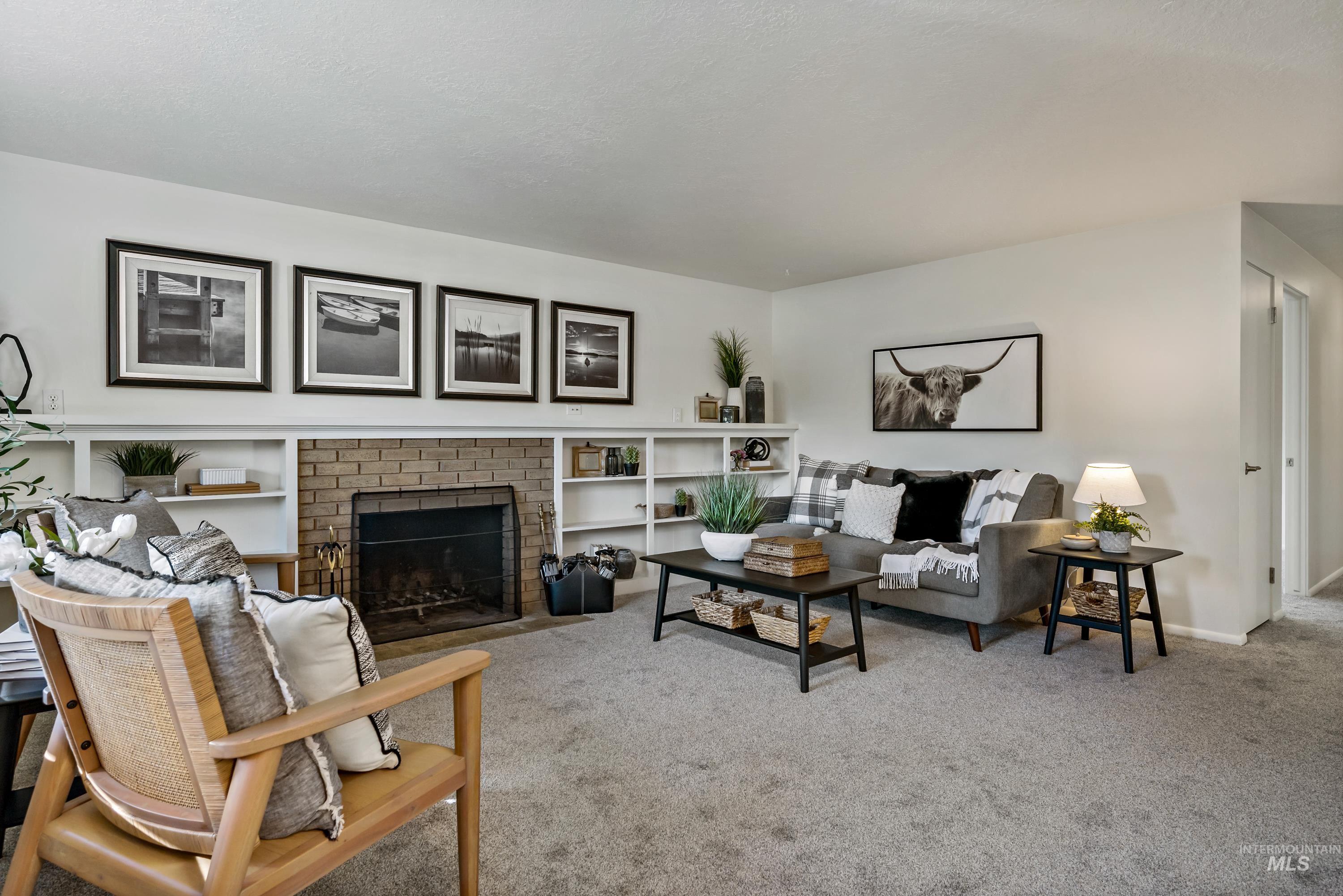 3317 N Acre Lane
