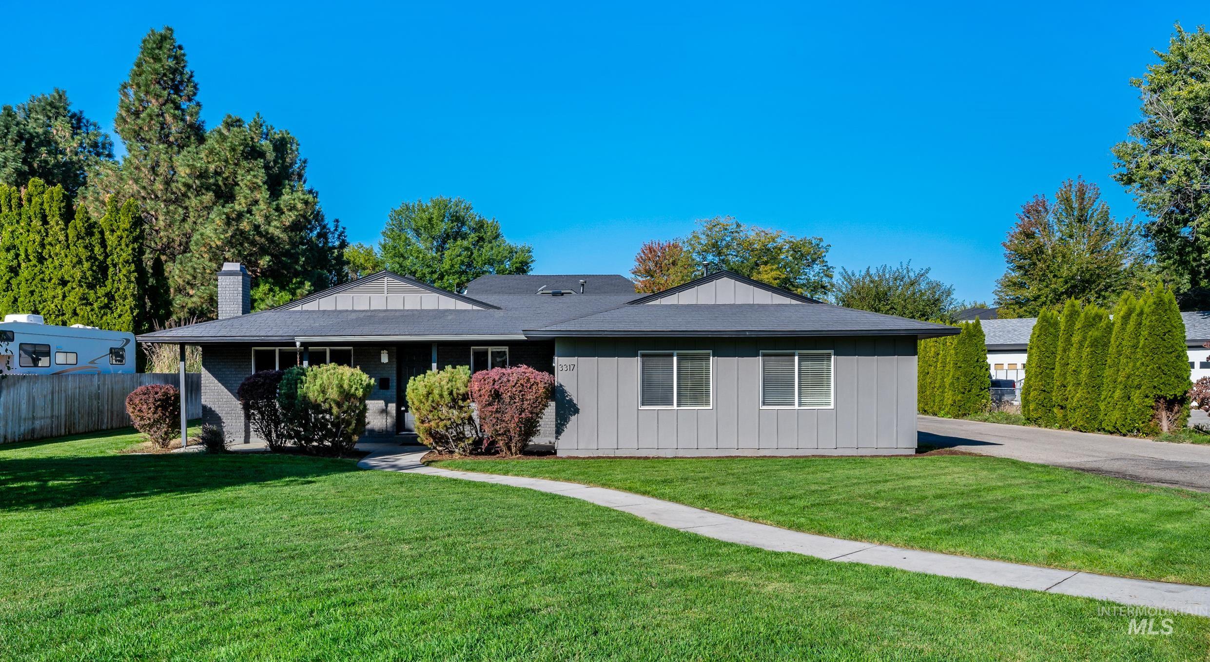 3317 N Acre Lane