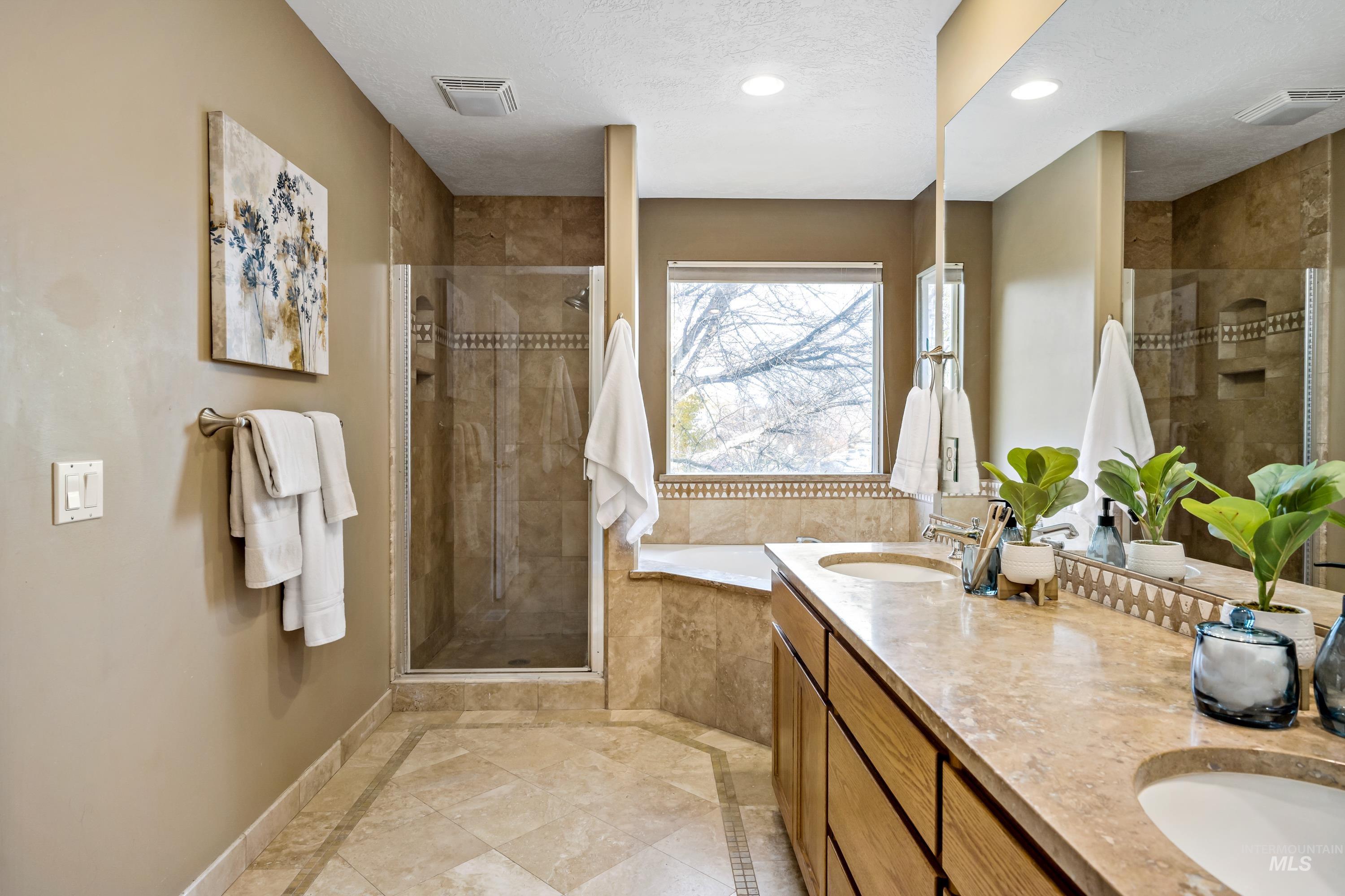 258 S Winthrop Place