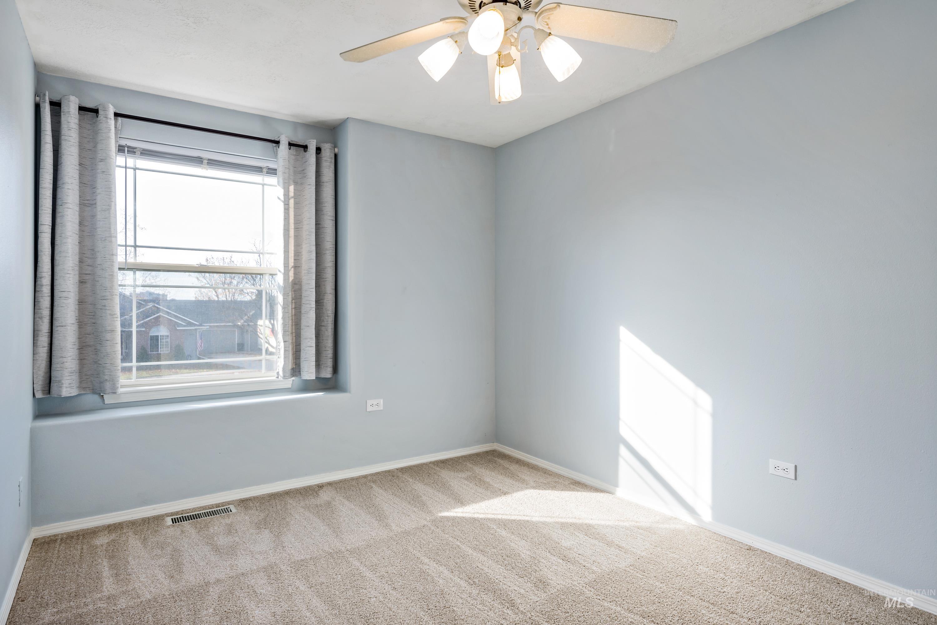 258 S Winthrop Place