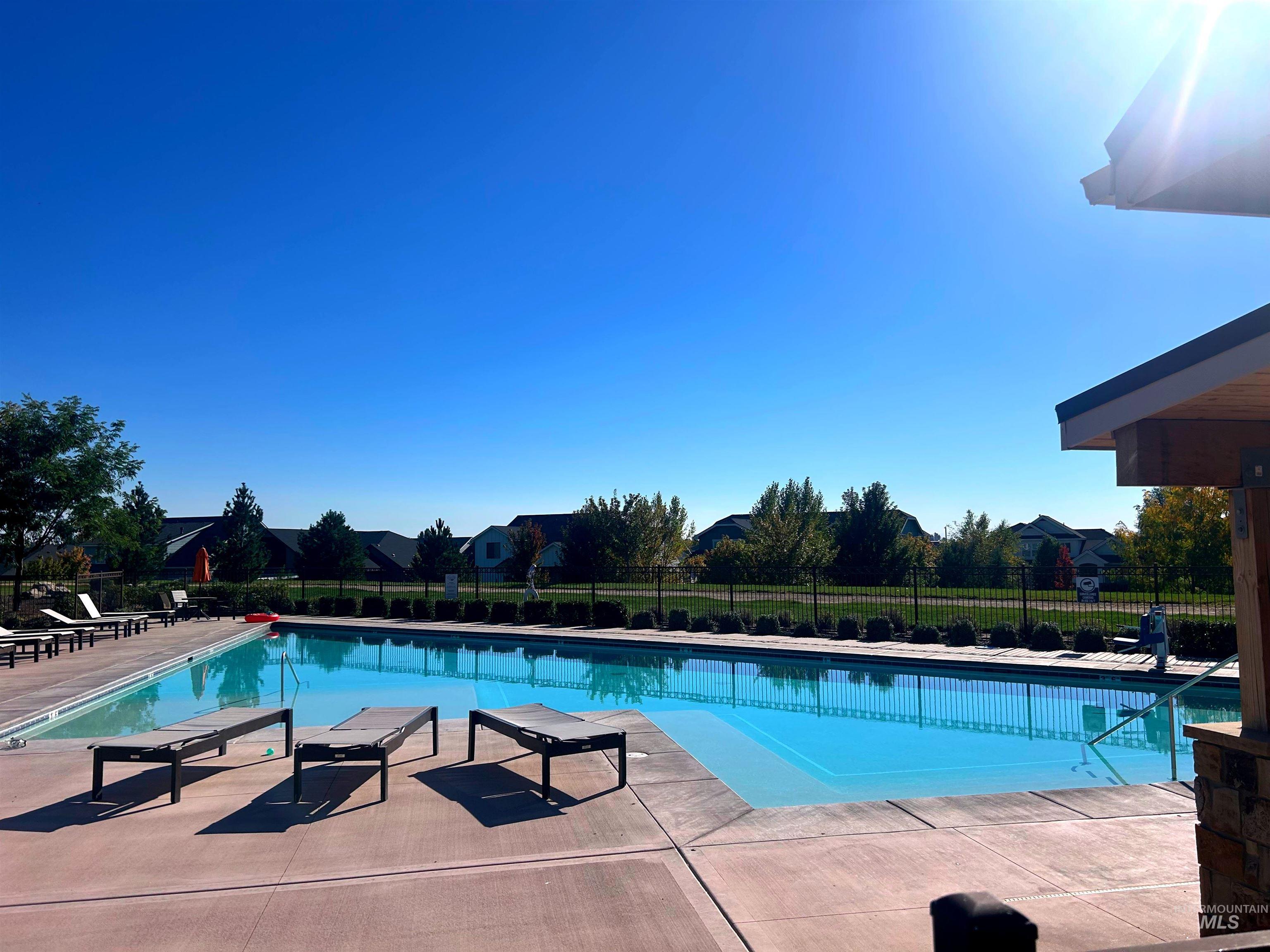 4094 W La Grange Court