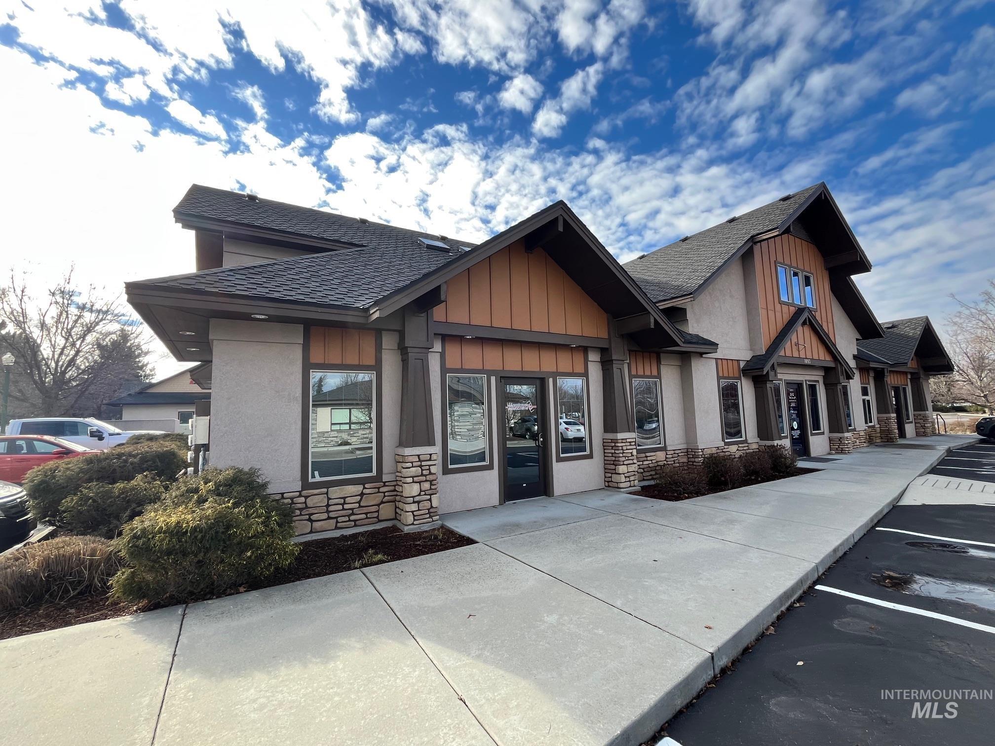 1093 E Iron Eagle Dr Unit: Suite 125