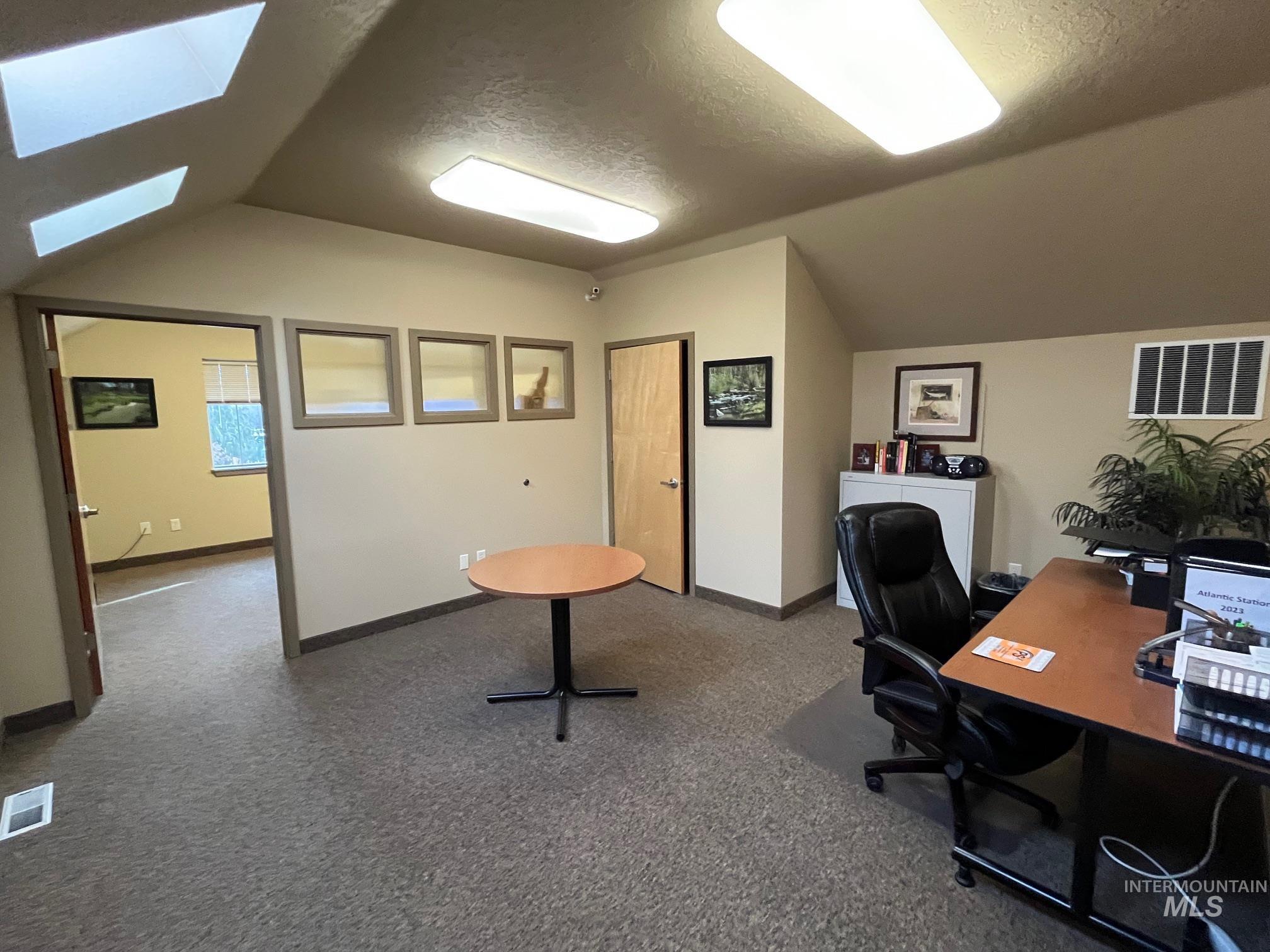 1093 E Iron Eagle Dr Unit: Suite 125