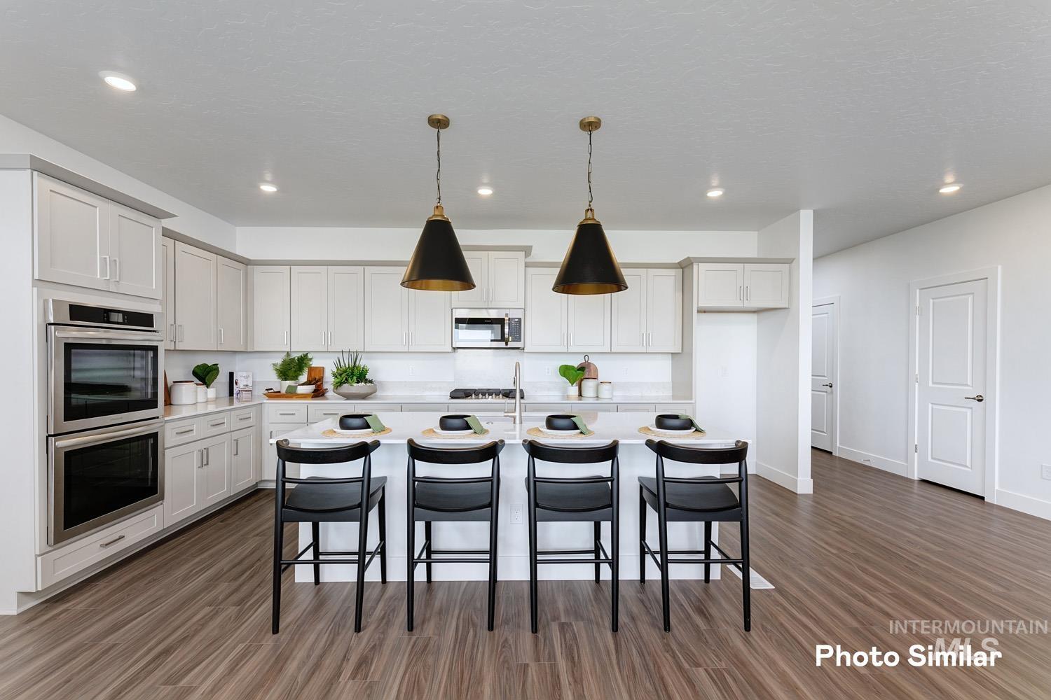 5512 E Bridal Veil Falls Dr