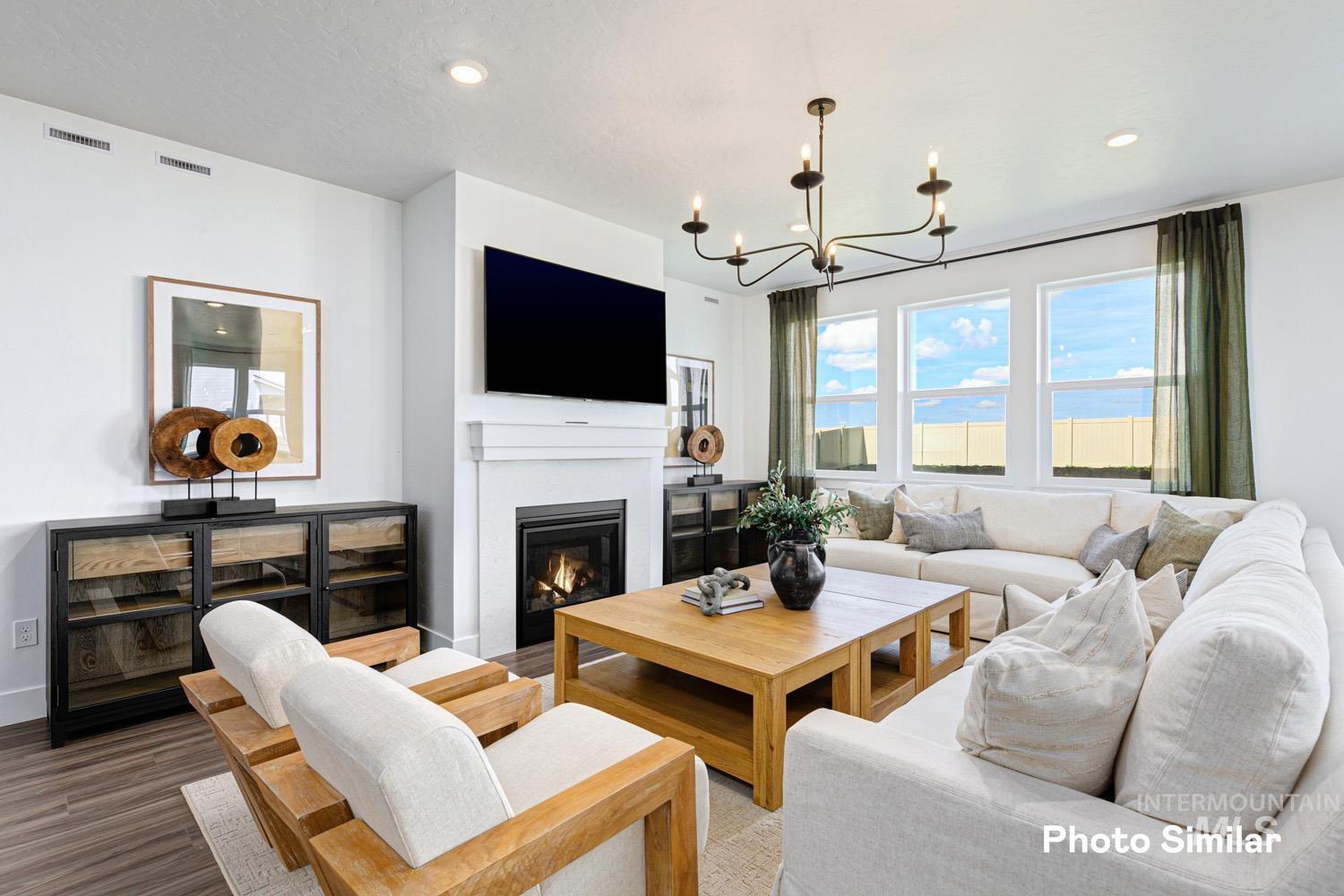 5512 E Bridal Veil Falls Dr