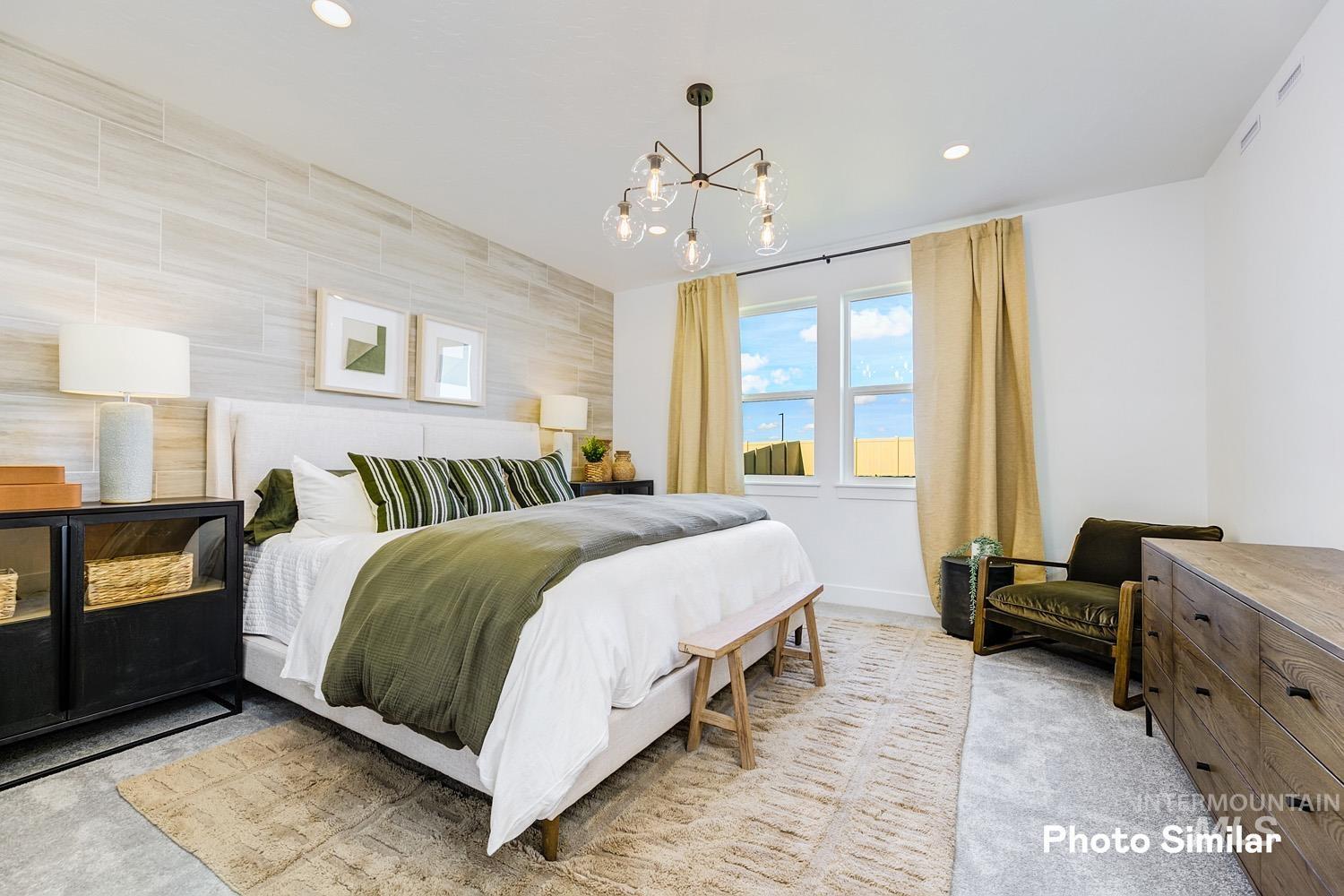 5512 E Bridal Veil Falls Dr