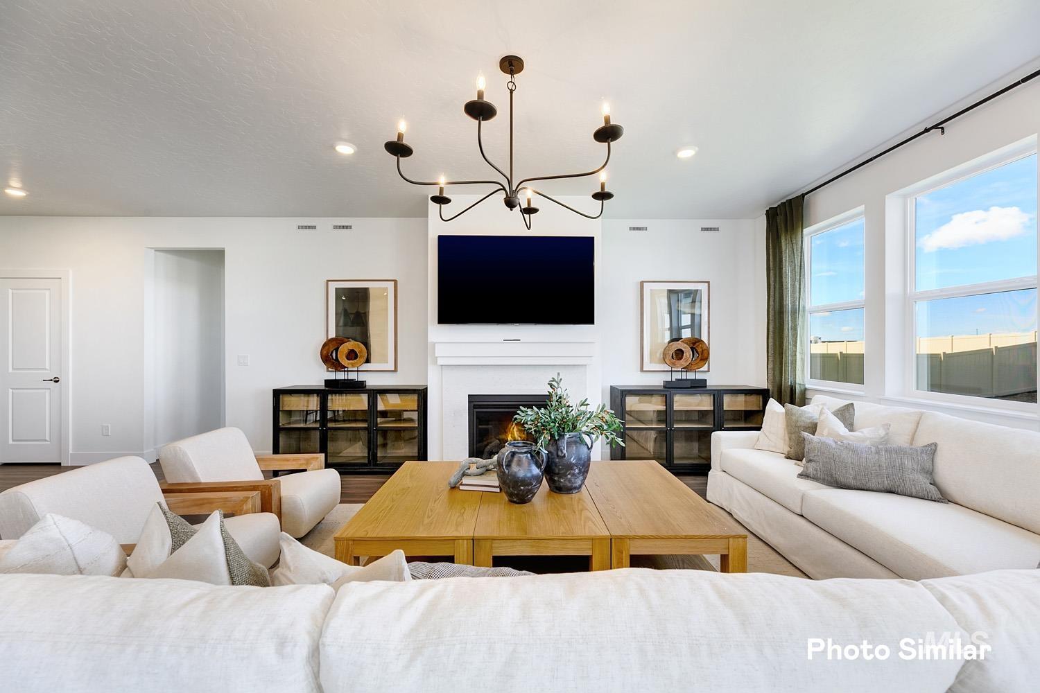 5512 E Bridal Veil Falls Dr