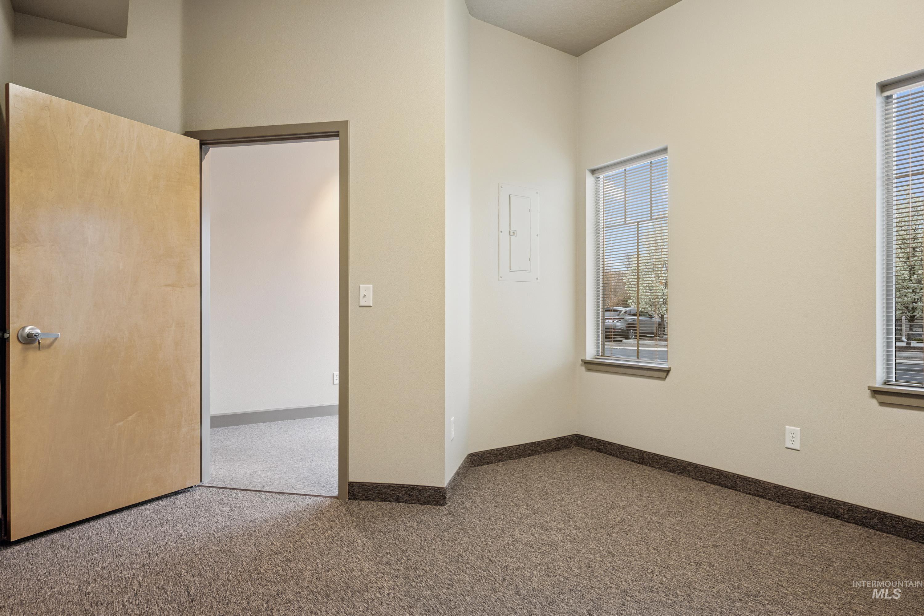 1093 E Iron Eagle Drive- Suite 125