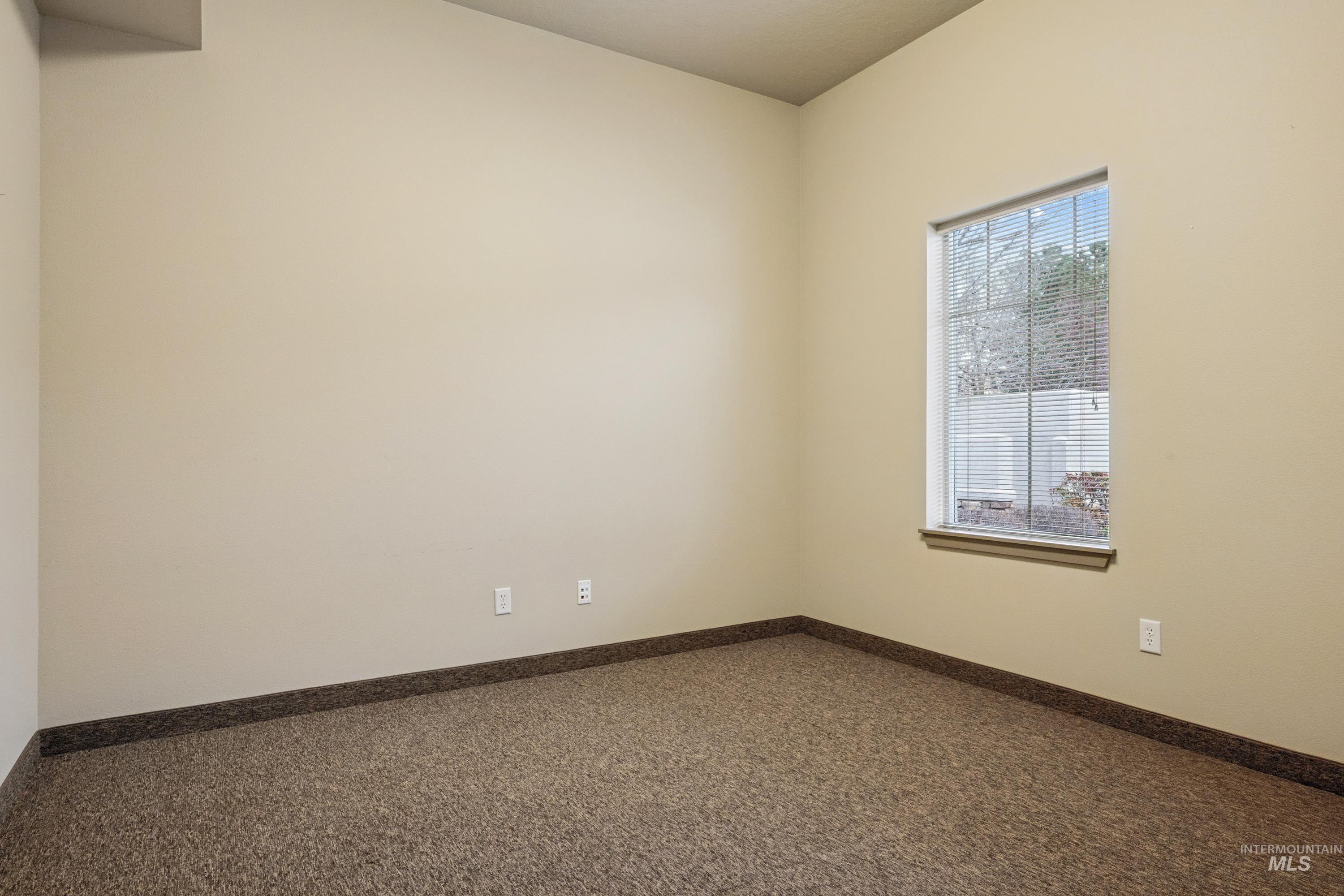 1093 E Iron Eagle Drive- Suite 125
