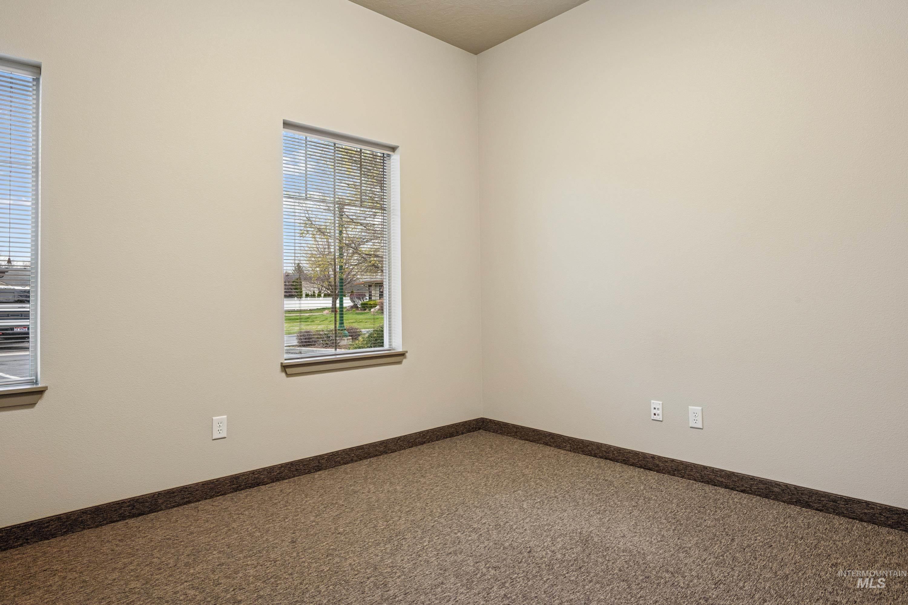 1093 E Iron Eagle Drive- Suite 125