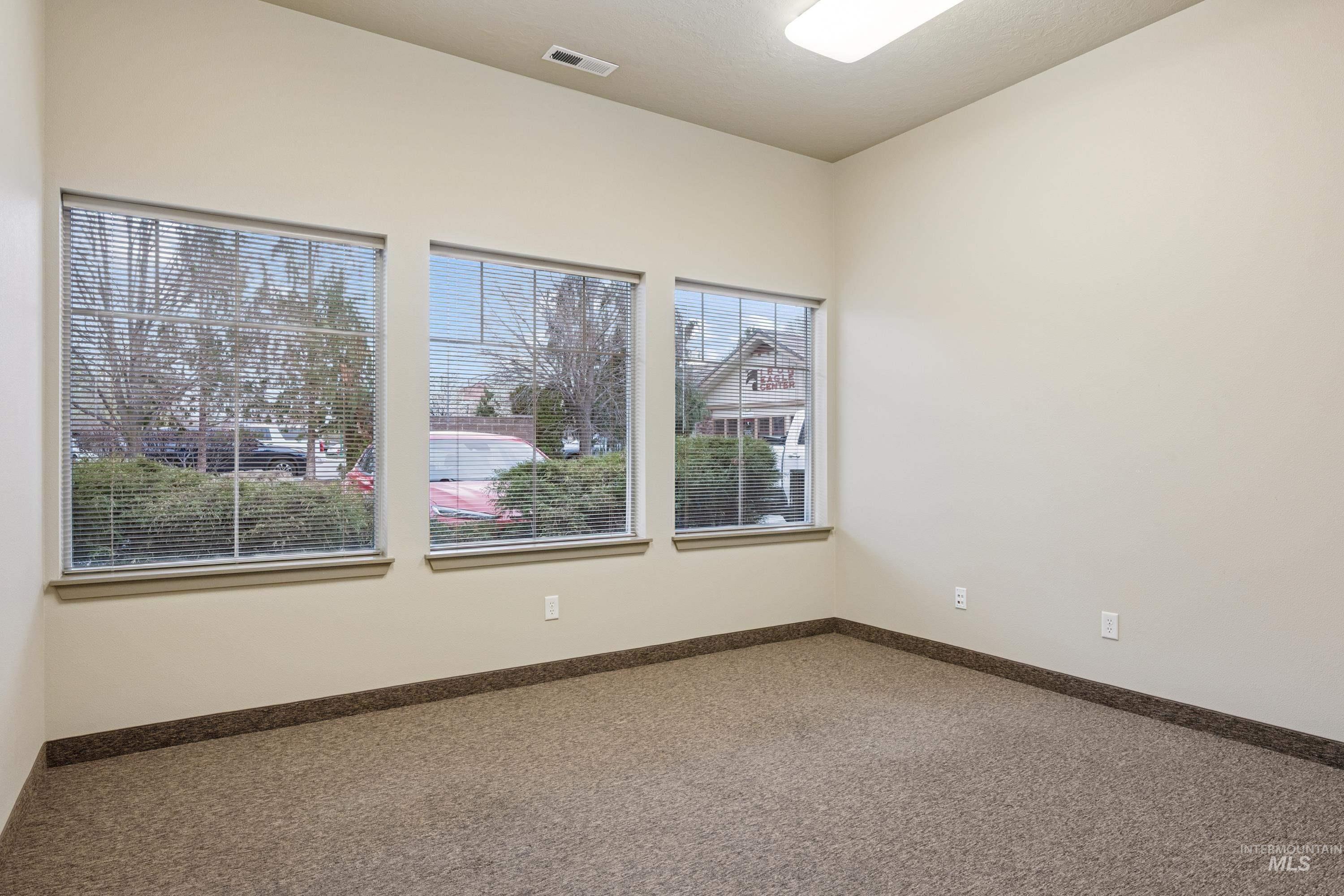 1093 E Iron Eagle Drive- Suite 125