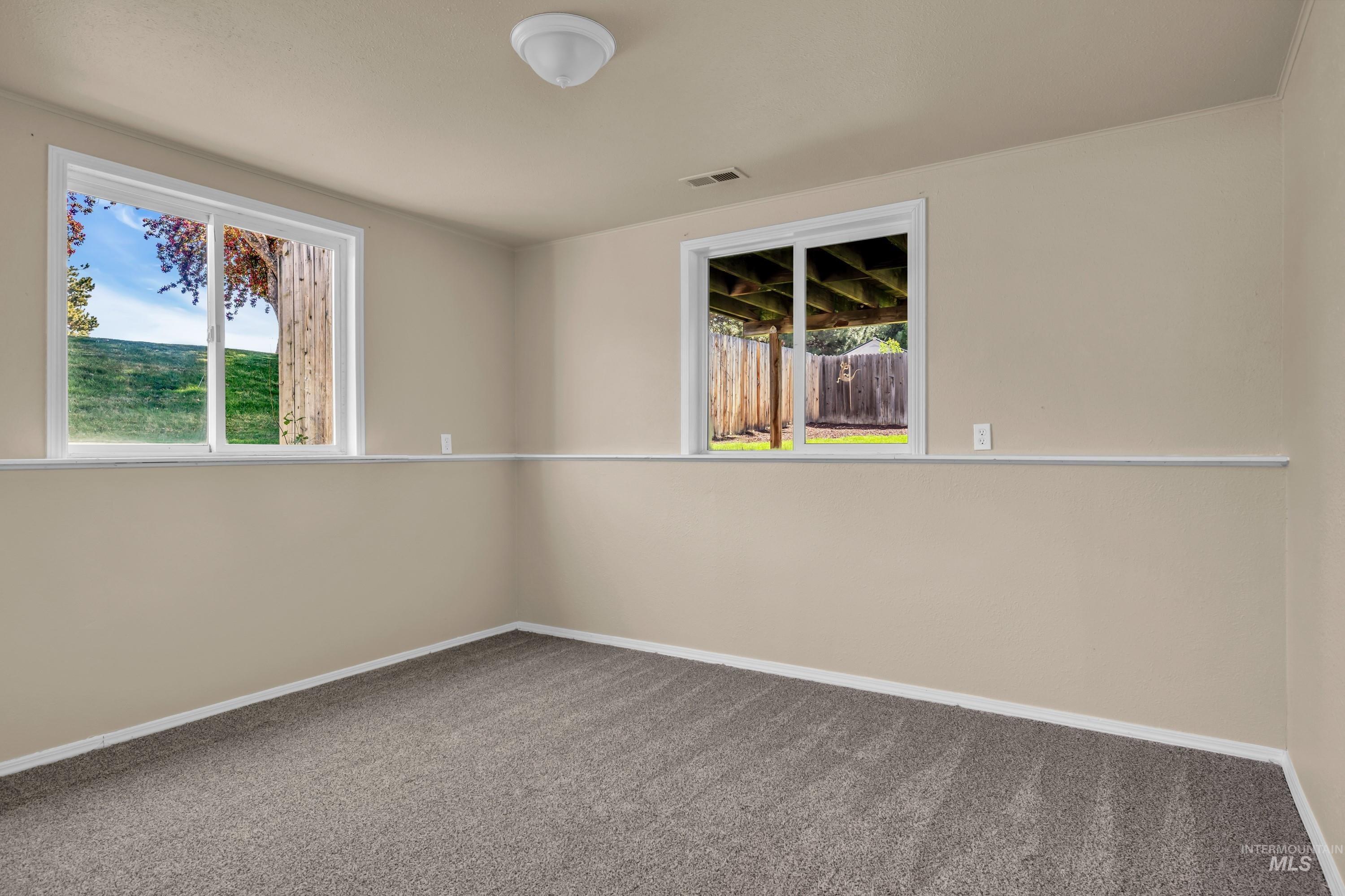 5834 S Snowdrop Place