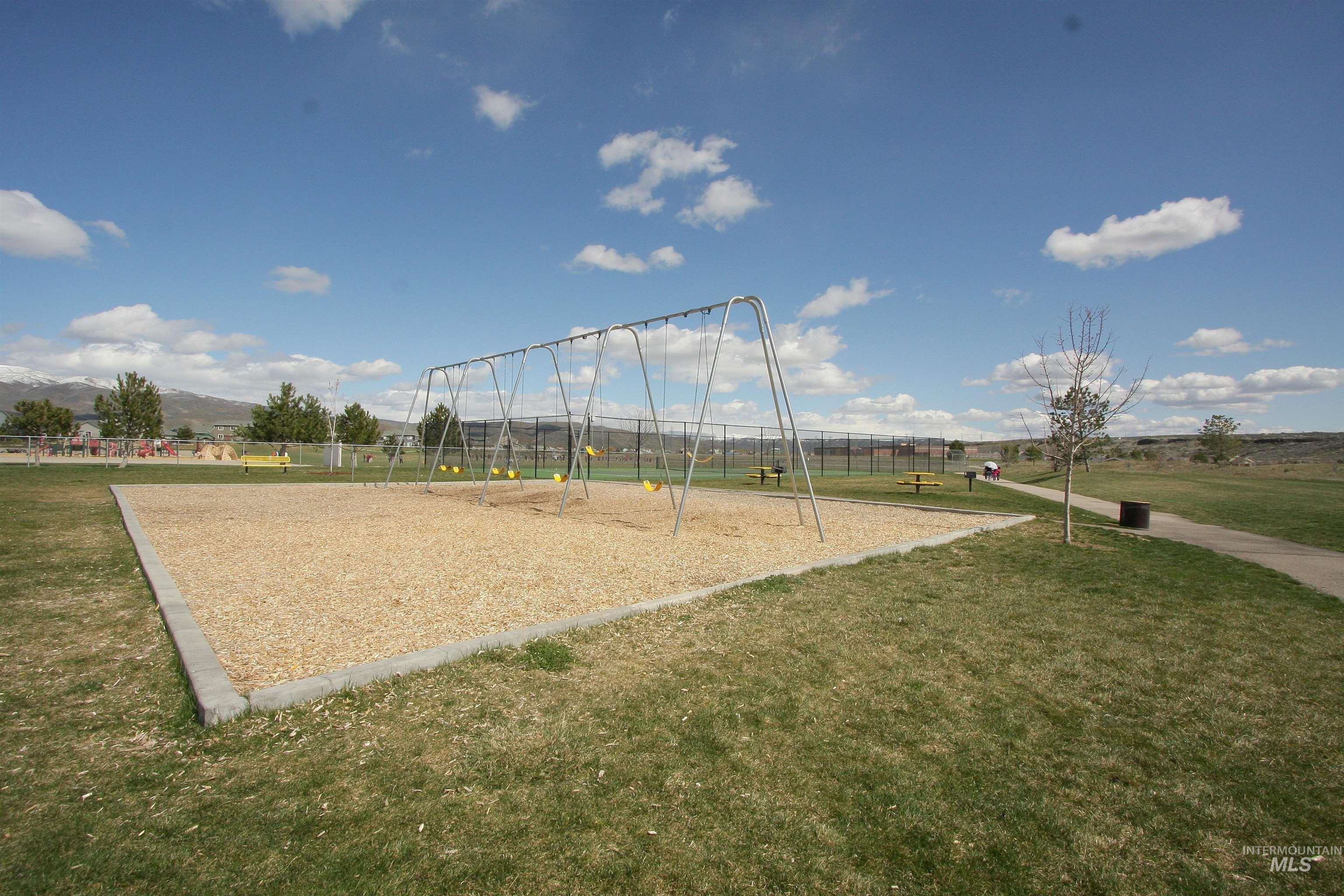 5834 S Snowdrop Place