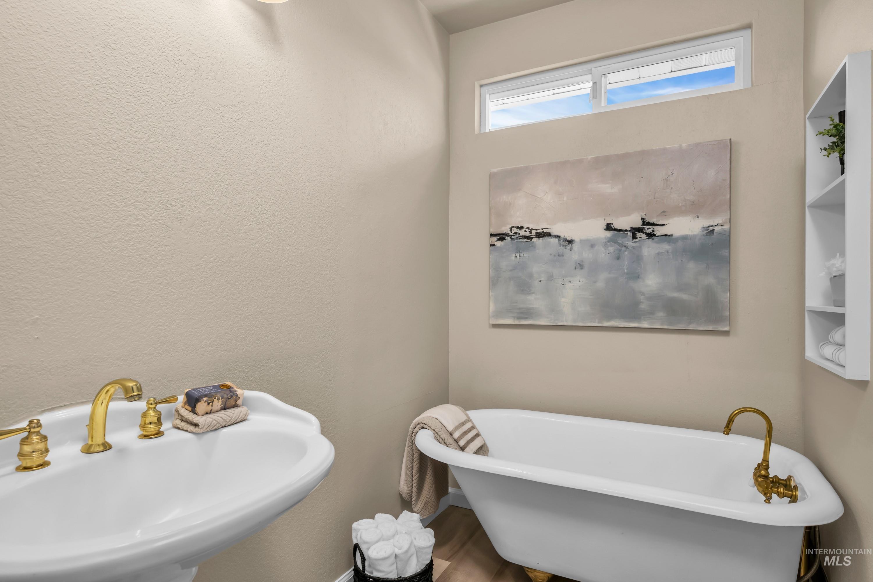 5834 S Snowdrop Place