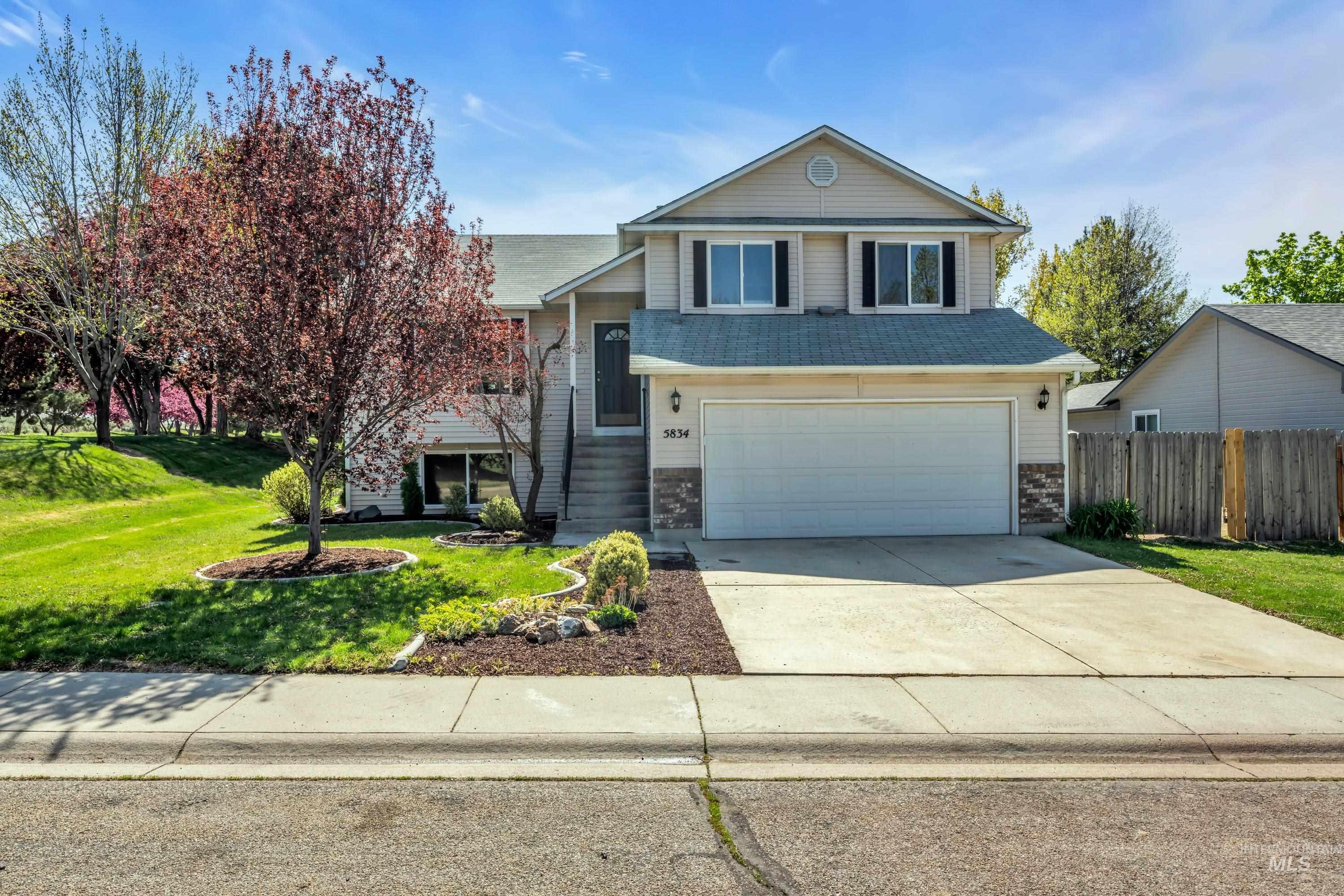 5834 S Snowdrop Place