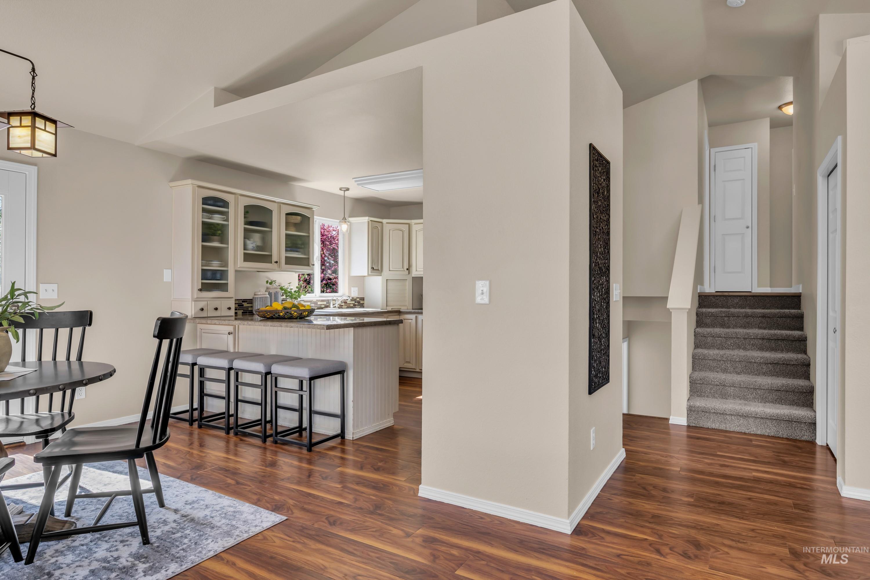 5834 S Snowdrop Place