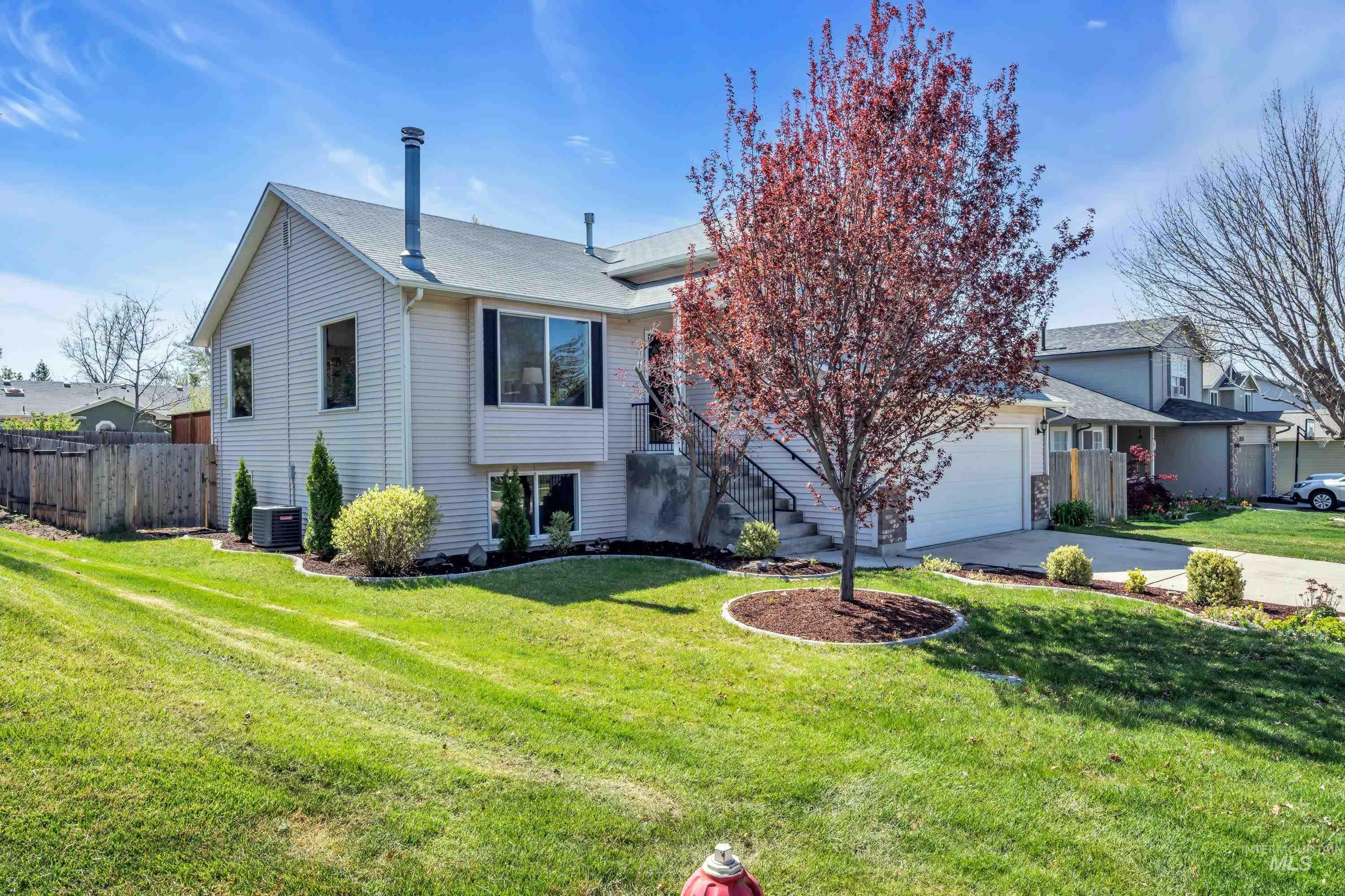 5834 S Snowdrop Place