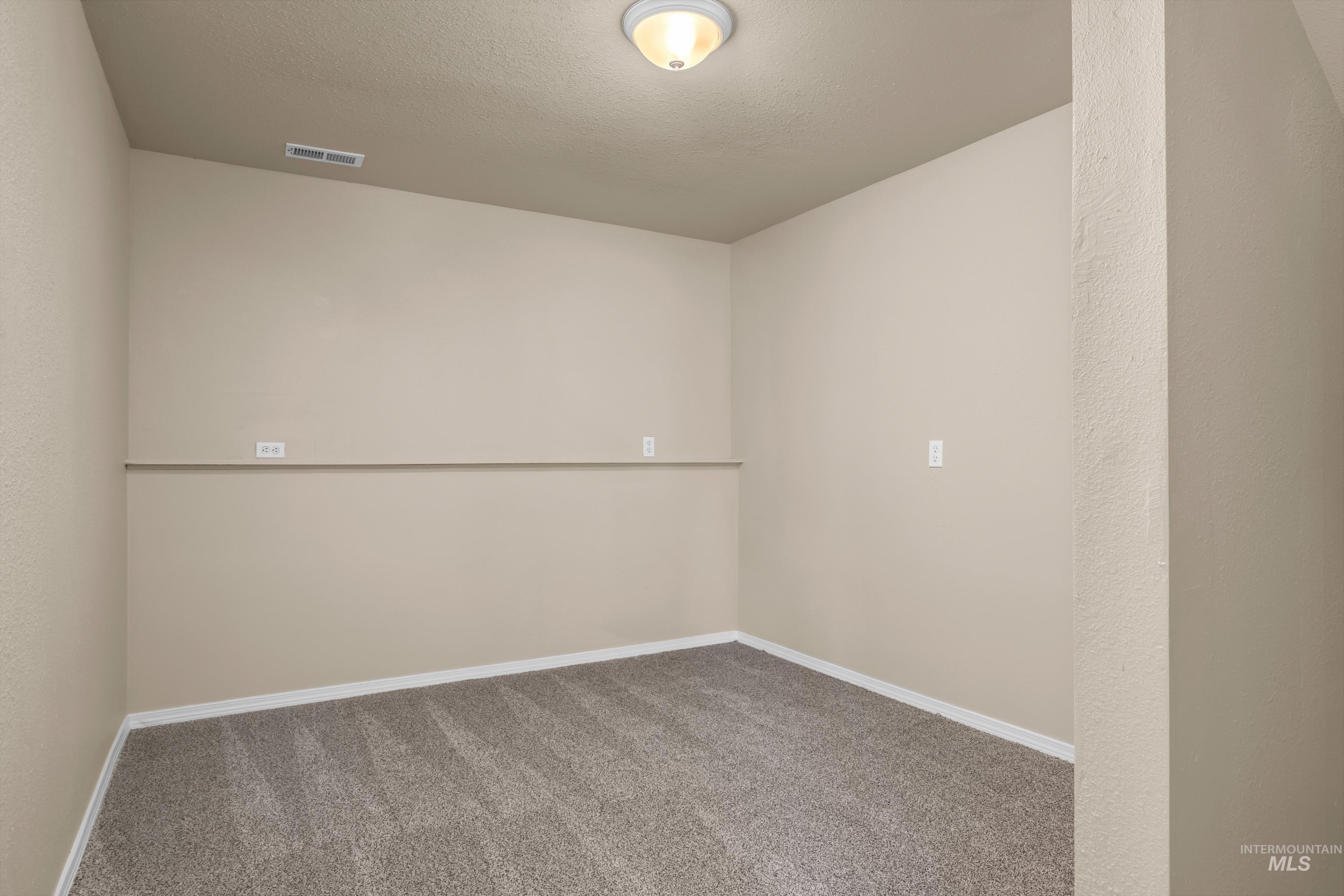 5834 S Snowdrop Place