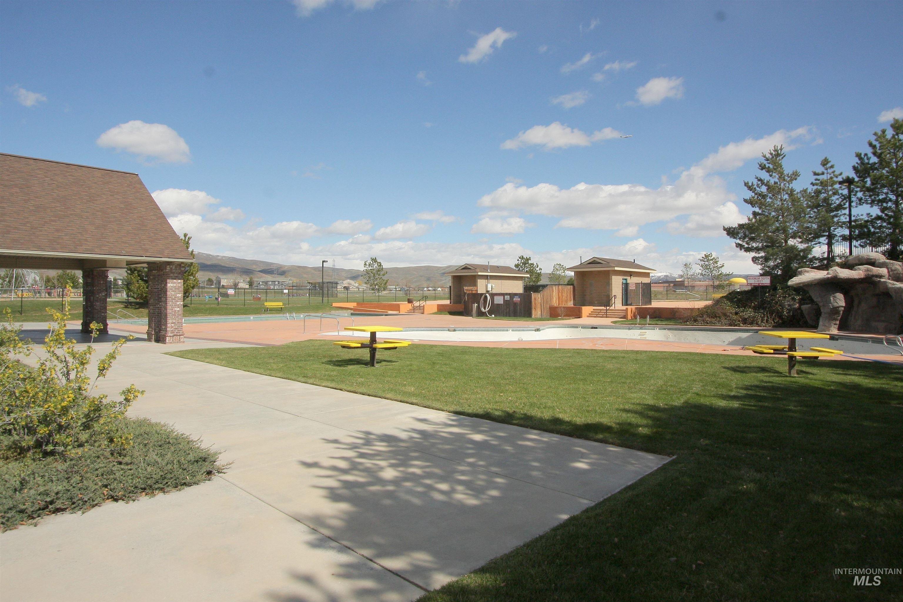 5834 S Snowdrop Place